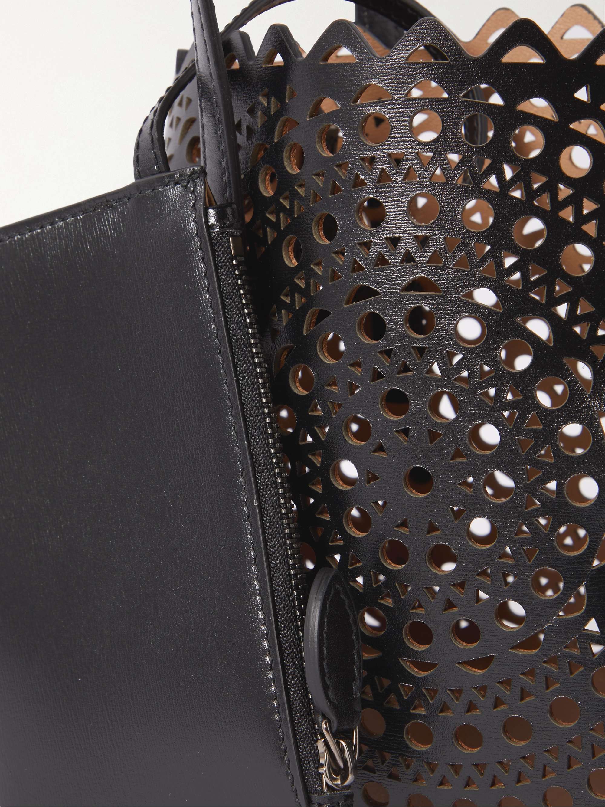 ALAÏA Mina 20 Tote aus lasergeschnittenem Leder