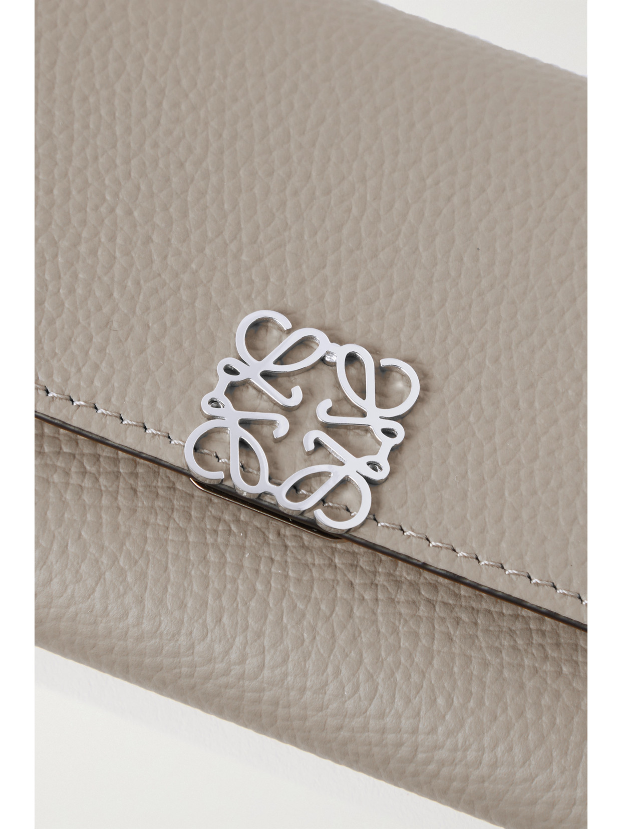 Shop Loewe Anagram Textured-leather Wallet In Neutrals