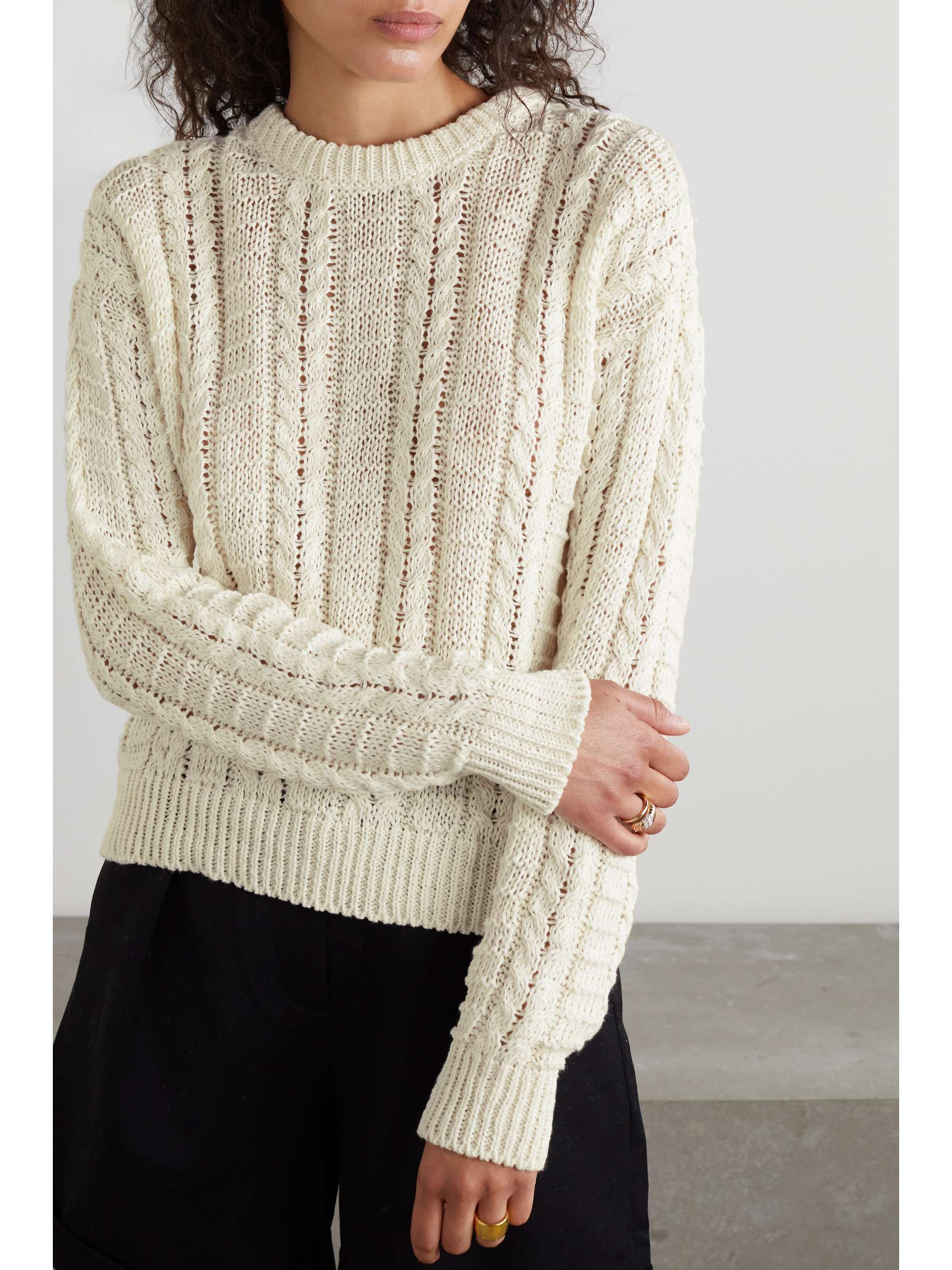 Ecru + NET SUSTAIN cable-knit linen and 