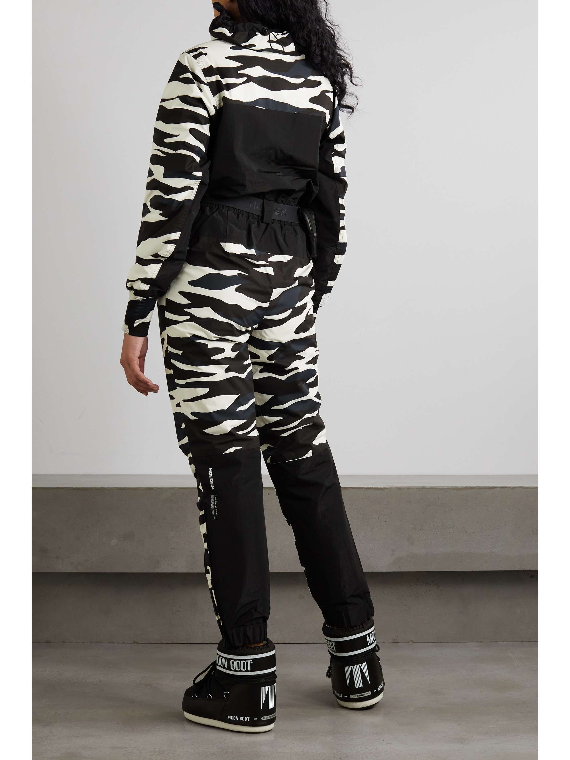 HOLDEN Powder belted recycled ski suit