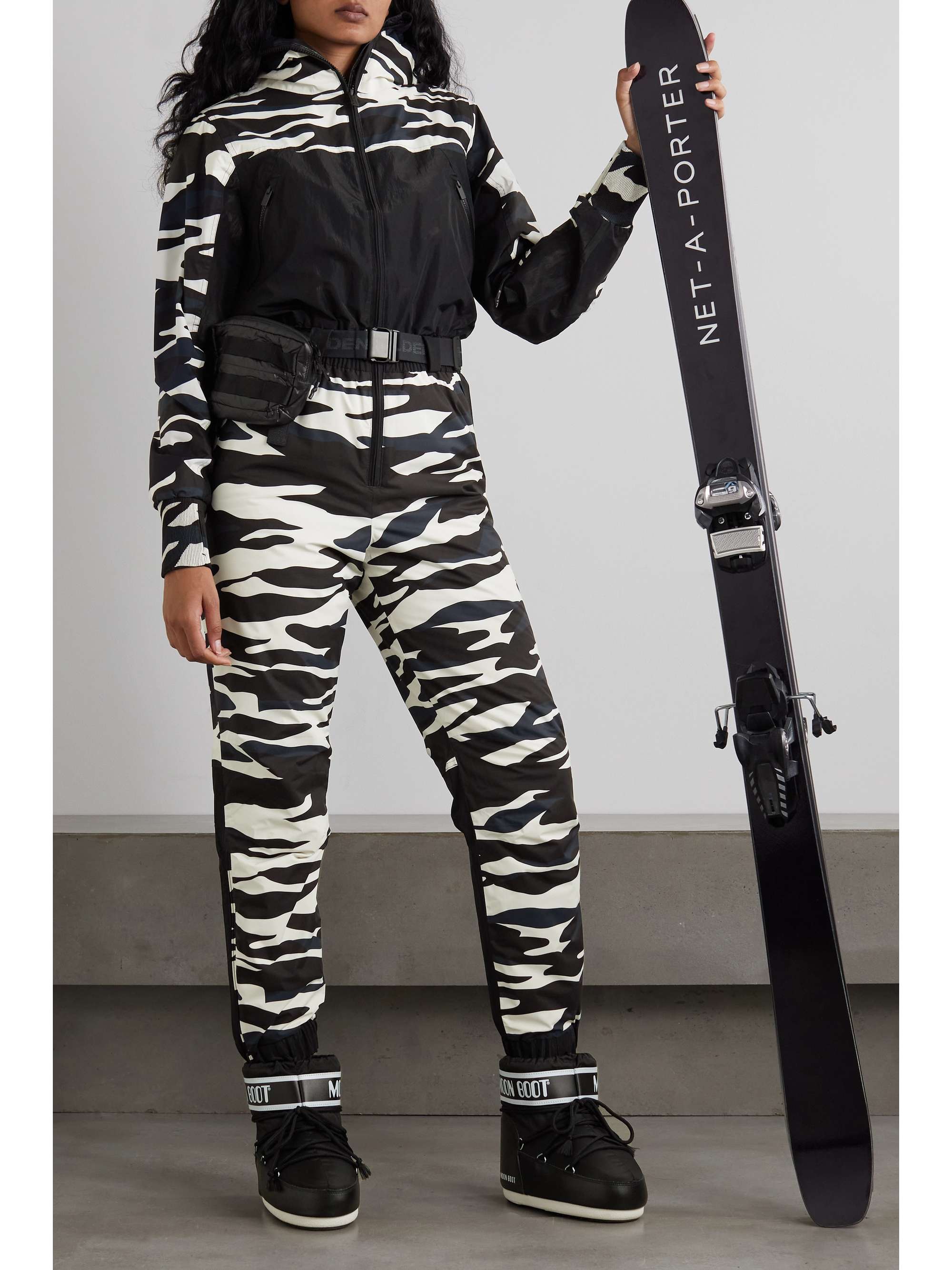 HOLDEN Powder belted recycled ski suit