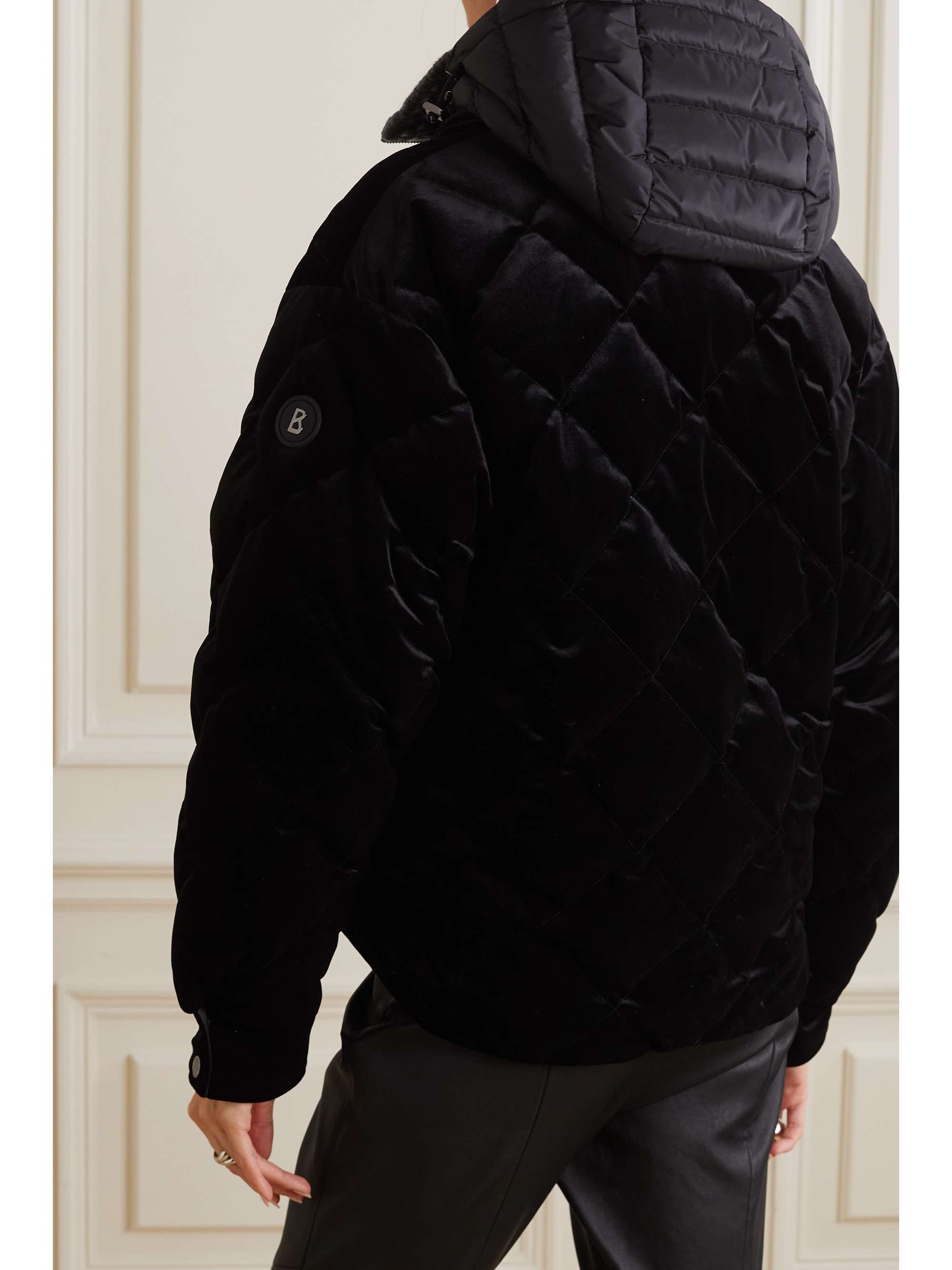 Black Vela-D quilted velvet down ski 