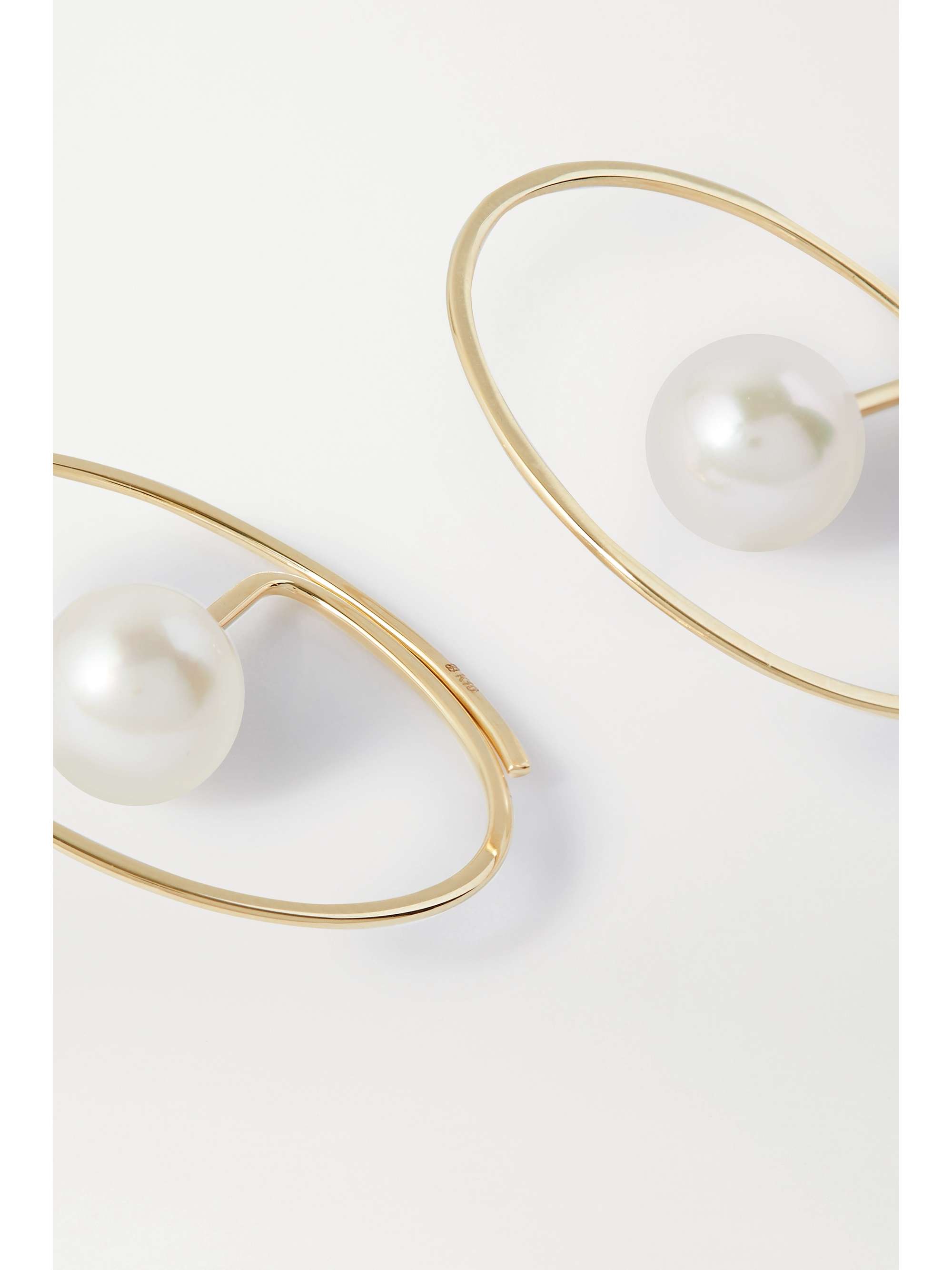 HIROTAKA Floating gold pearl earrings