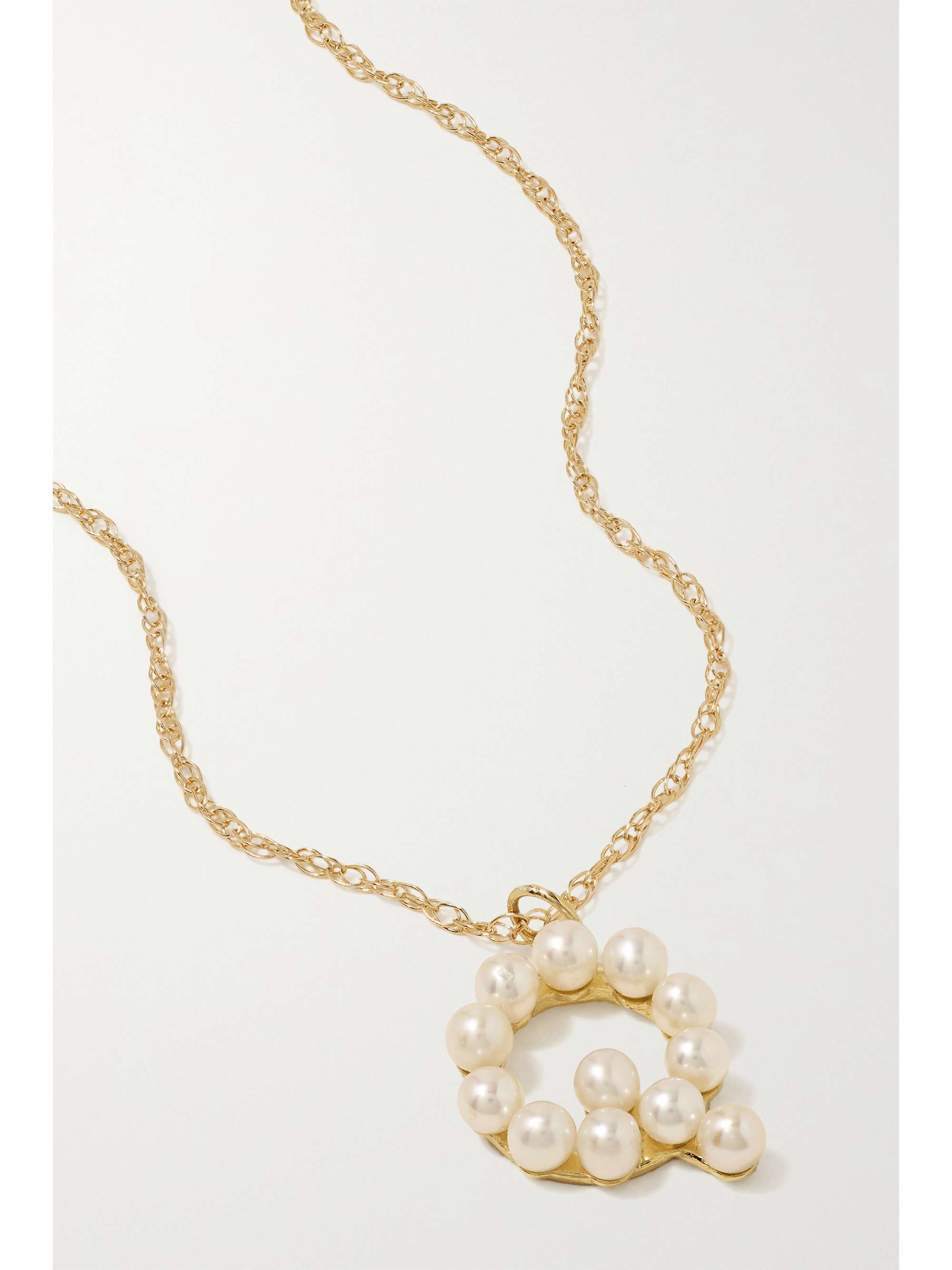 STONE AND STRAND Initial 10-karat gold pearl necklace