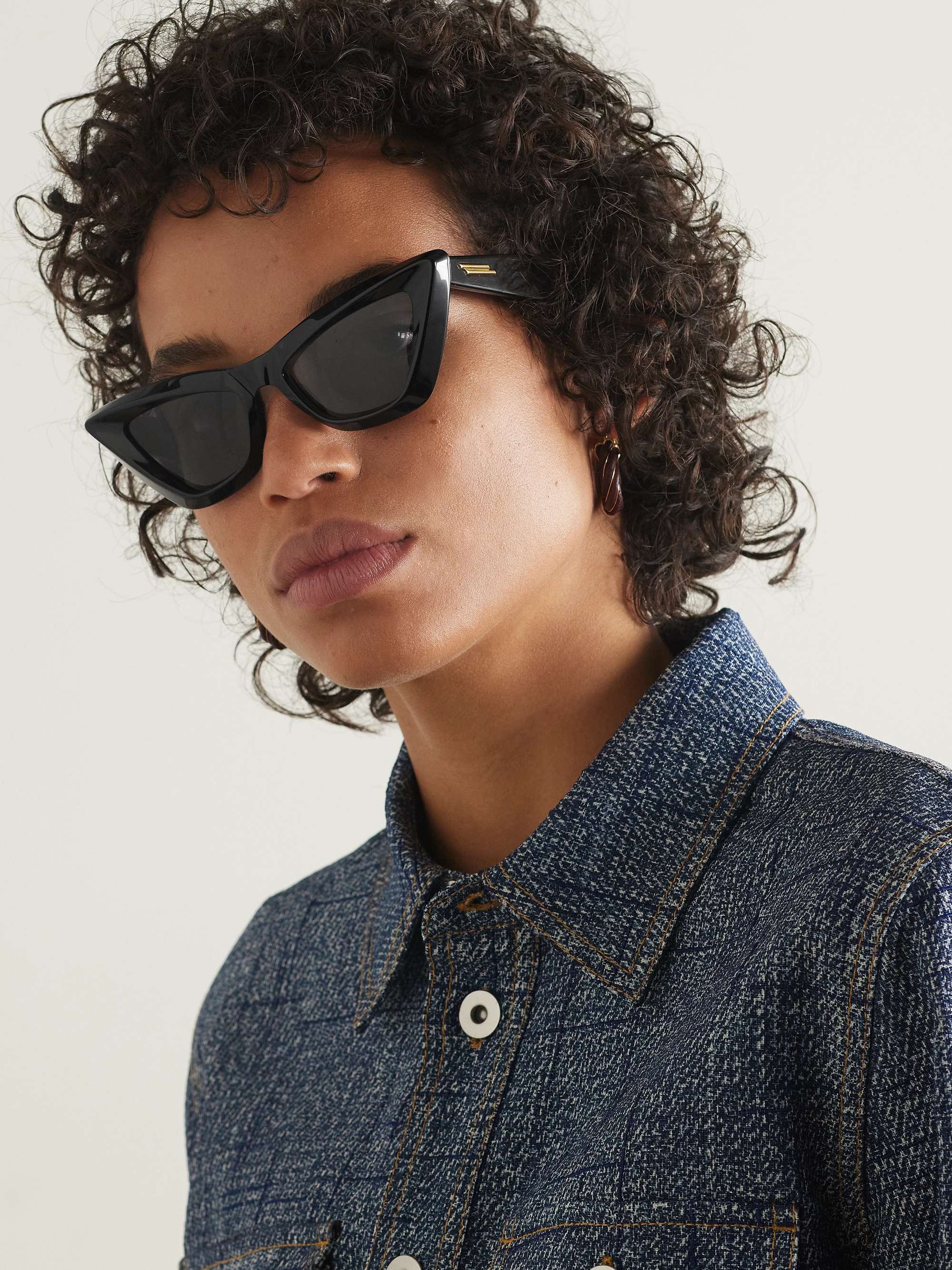 Bottega Veneta Acetate Cat-Eye Sunglasses in Black