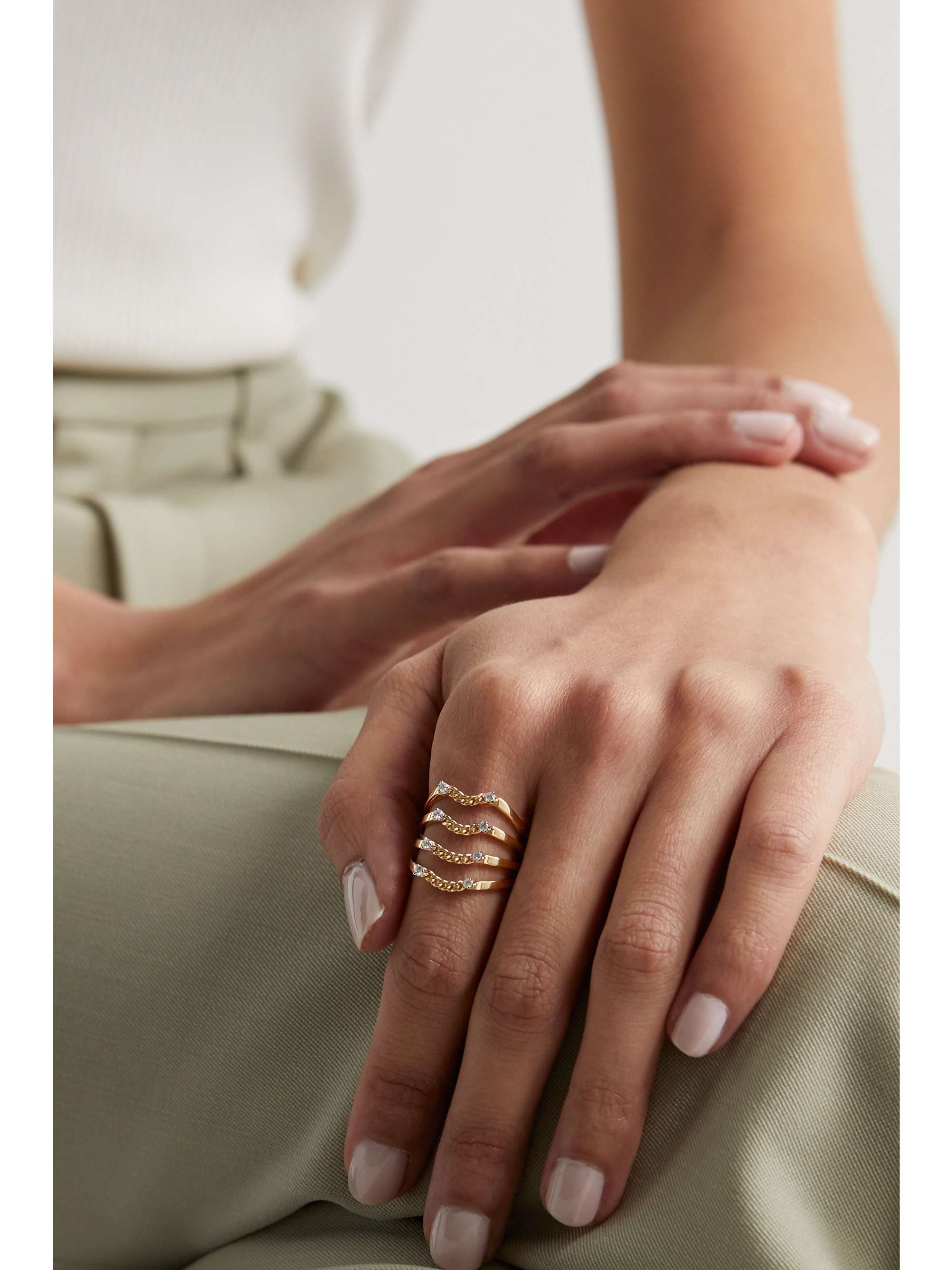 DELFINA DELETTREZ 18-karat gold diamond ring