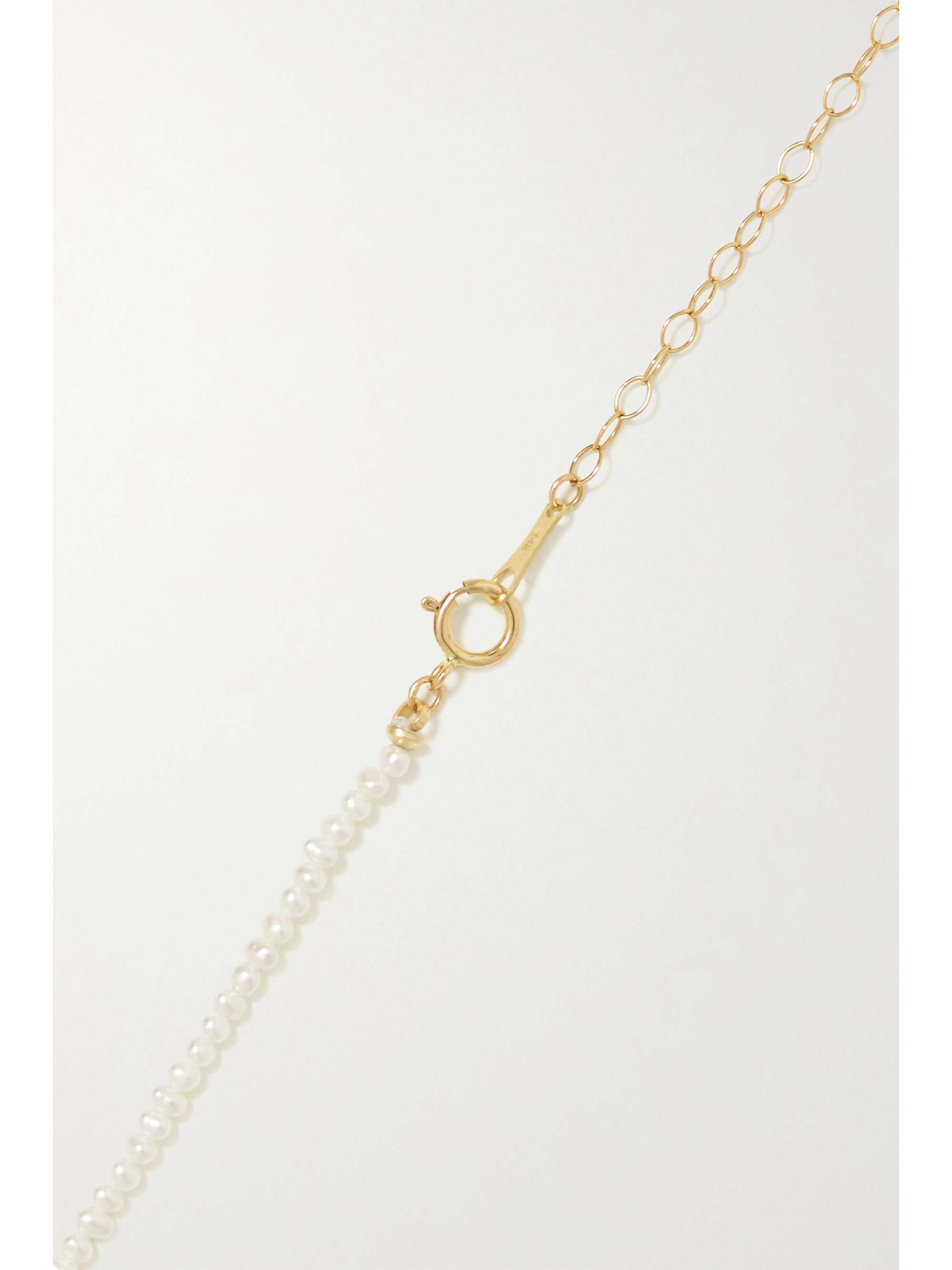 MIZUKI Perlenkette mit Details aus 14 Karat Gold und Diamanten