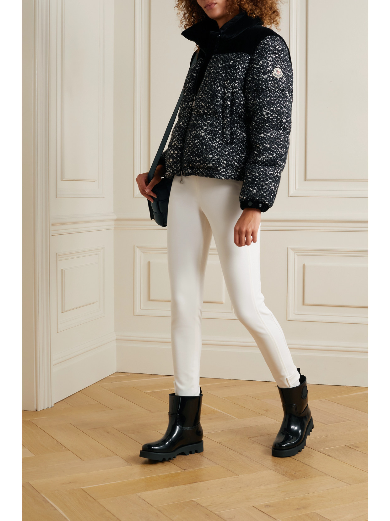 Moncler Girotte Down Puffer Jacket In Black
