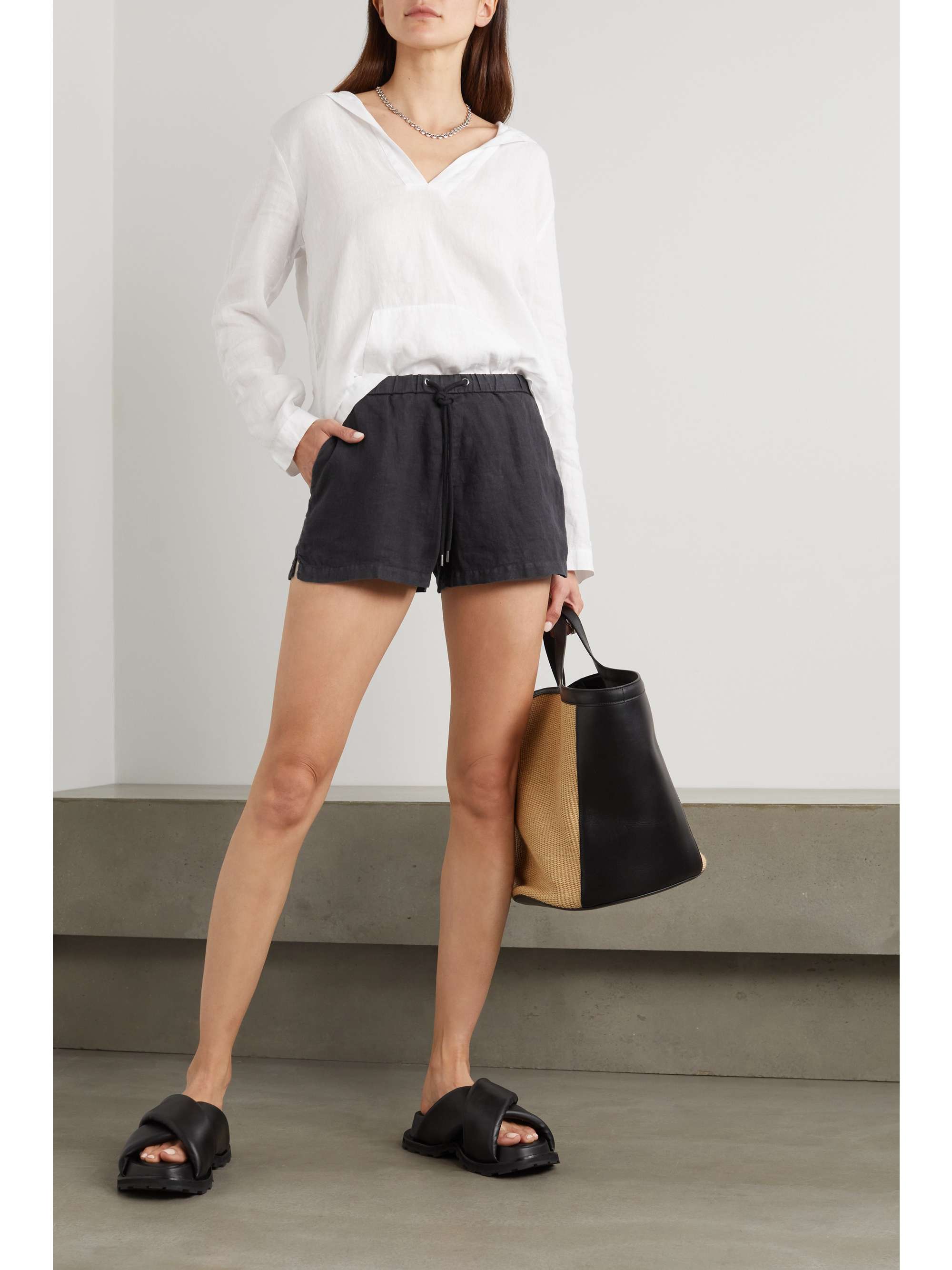 JAMES PERSE Linen shorts