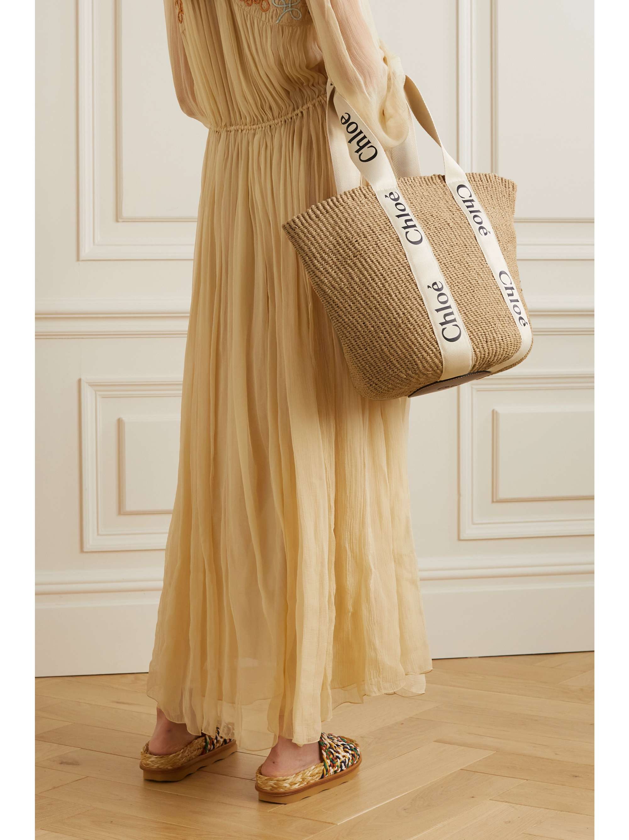 CHLOÉ Woody ラージ レザートリム ラフィア トートバッグ
