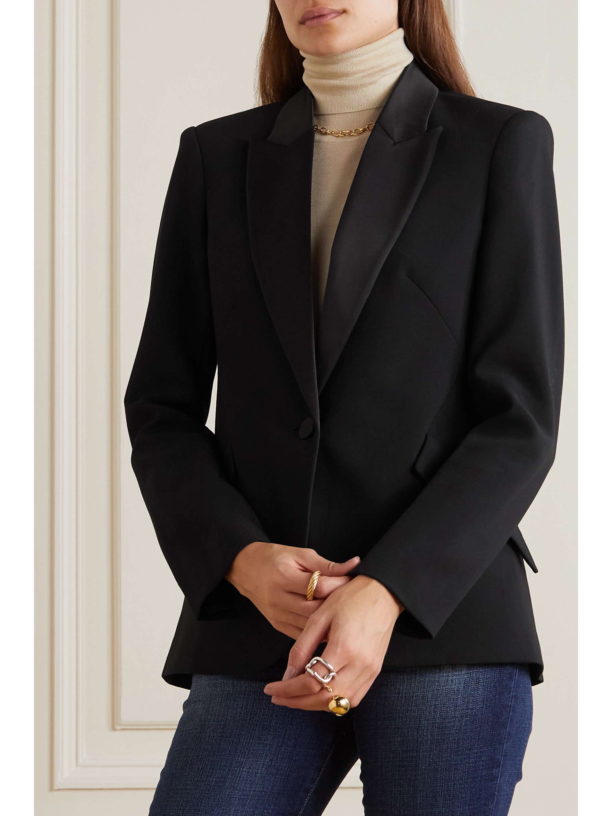 L'AGENCE Chamberlain satintrimmed crepe blazer NETAPORTER