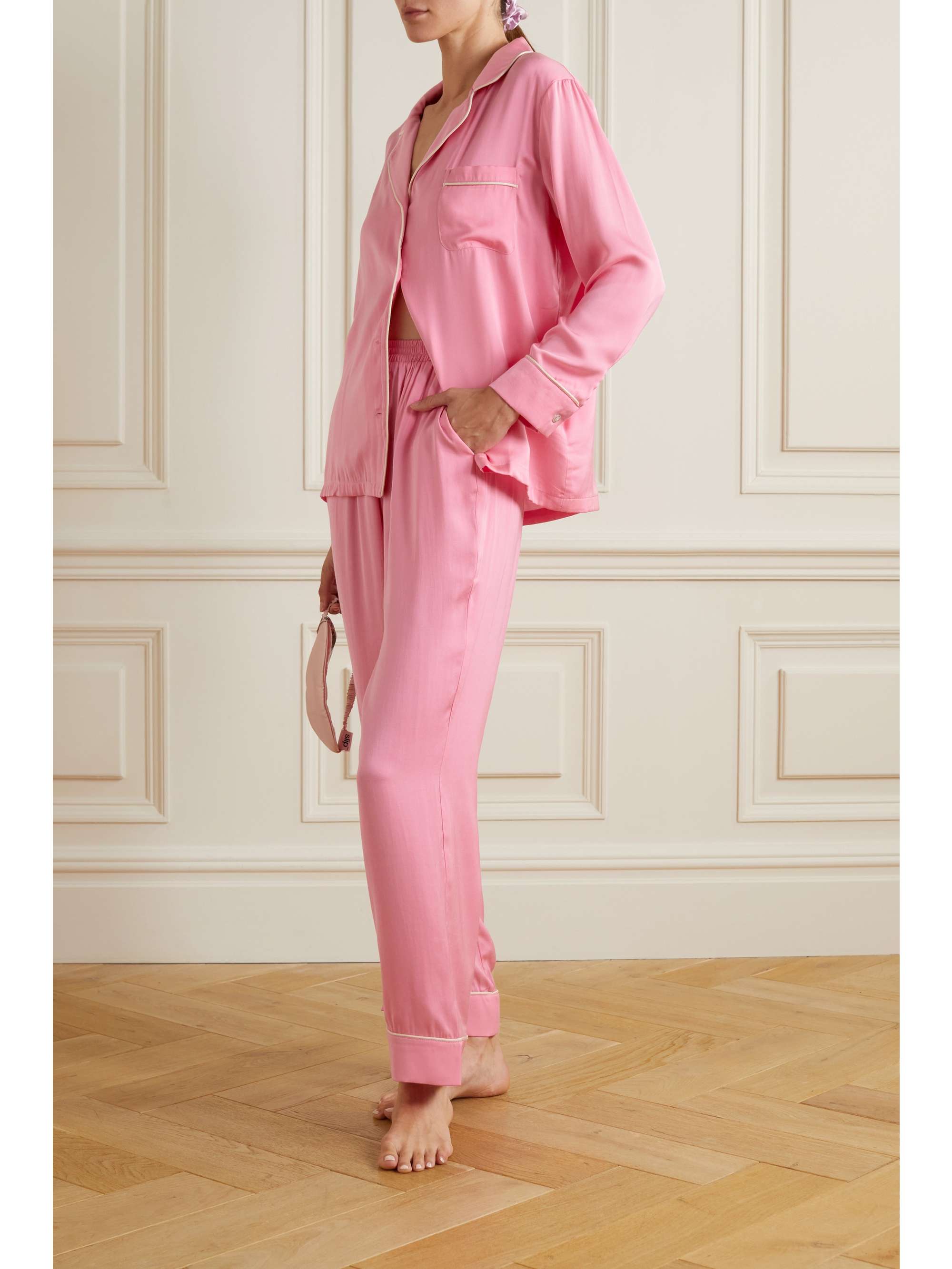 LOVE STORIES Blue Moon satin pajama set
