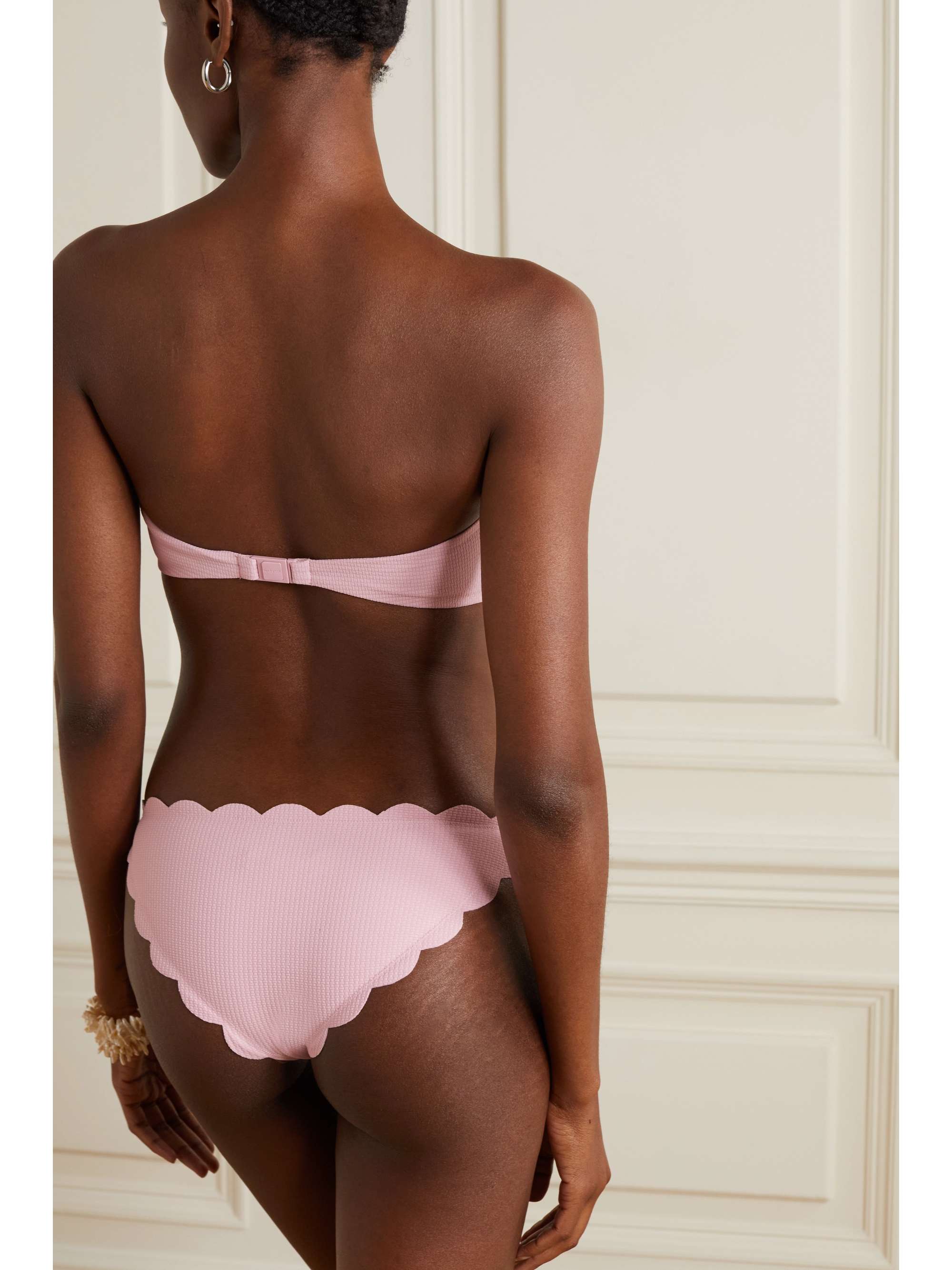 MARYSIA Haut de bikini bandeau en crêpe stretch à festons Antibes