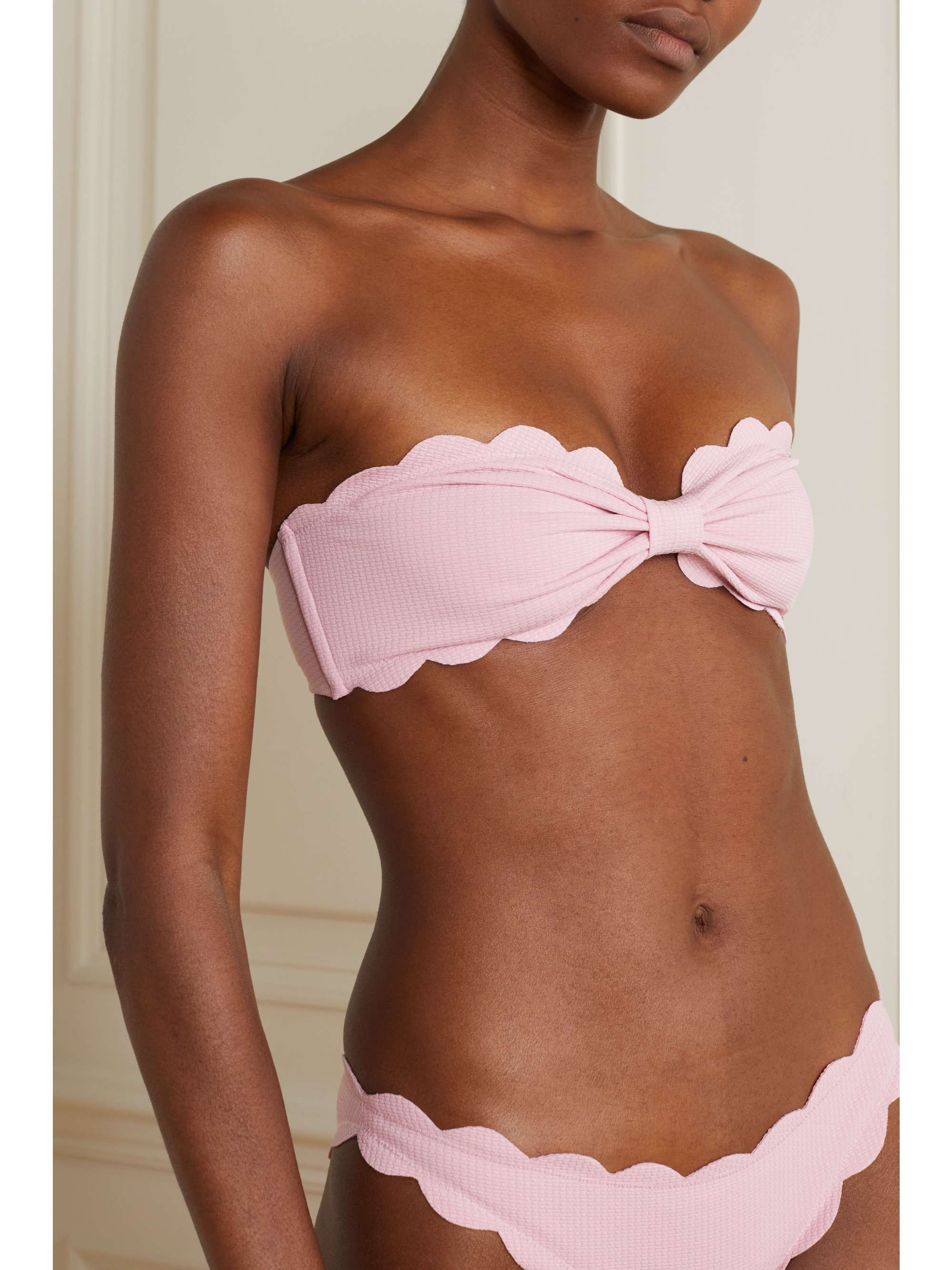 MARYSIA Haut de bikini bandeau en crêpe stretch à festons Antibes