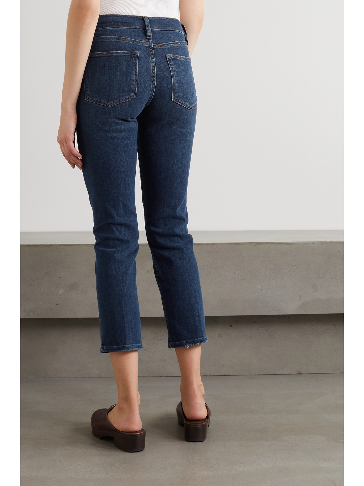 Shop Frame Le High Cropped Straight-leg Jeans In Blue