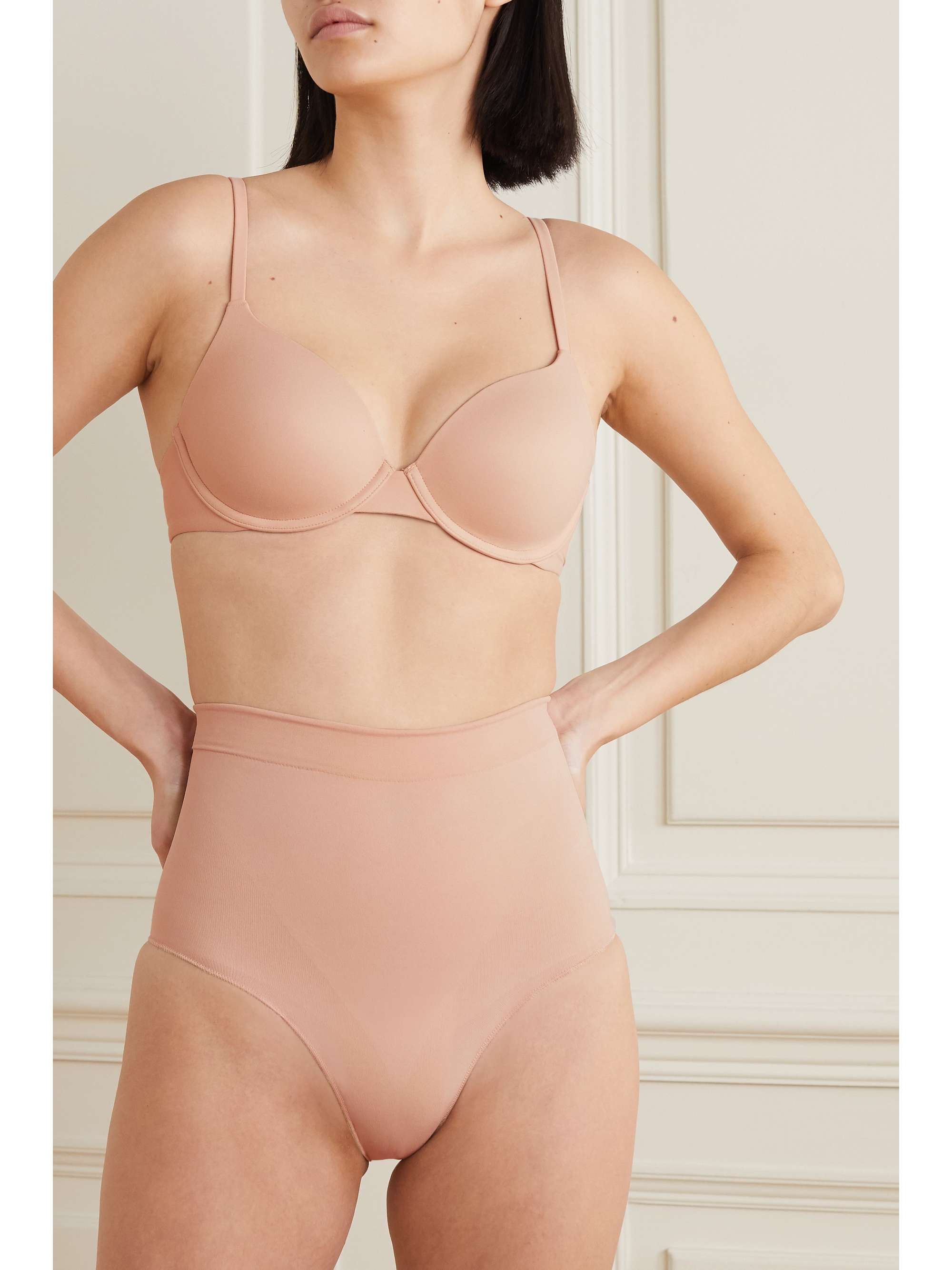SKIMS Seamless Sculpt Sculpting Mid Waist briefs - Onyx