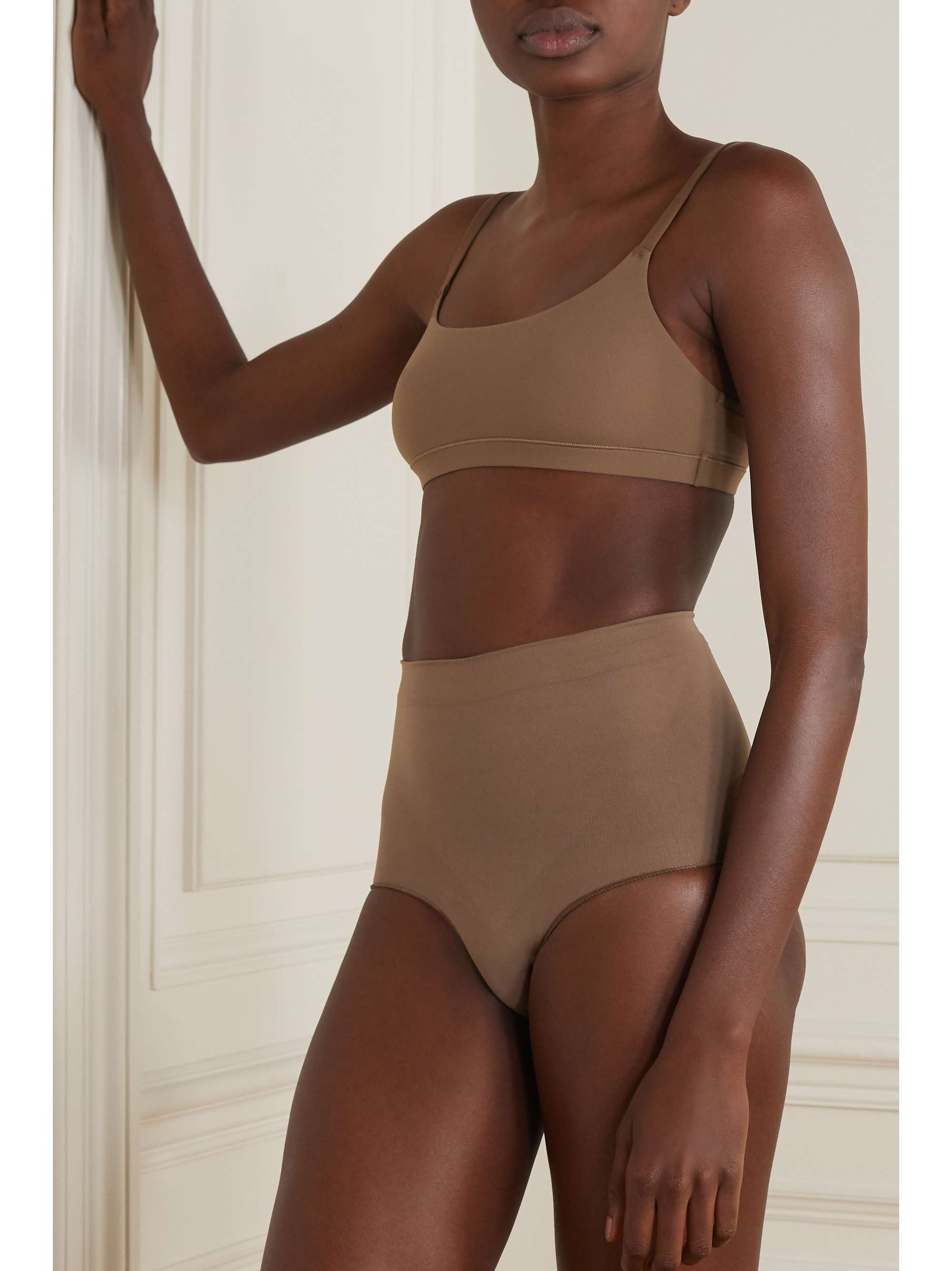 SKIMS Seamless Sculpt Sculpting Mid Waist briefs - Onyx