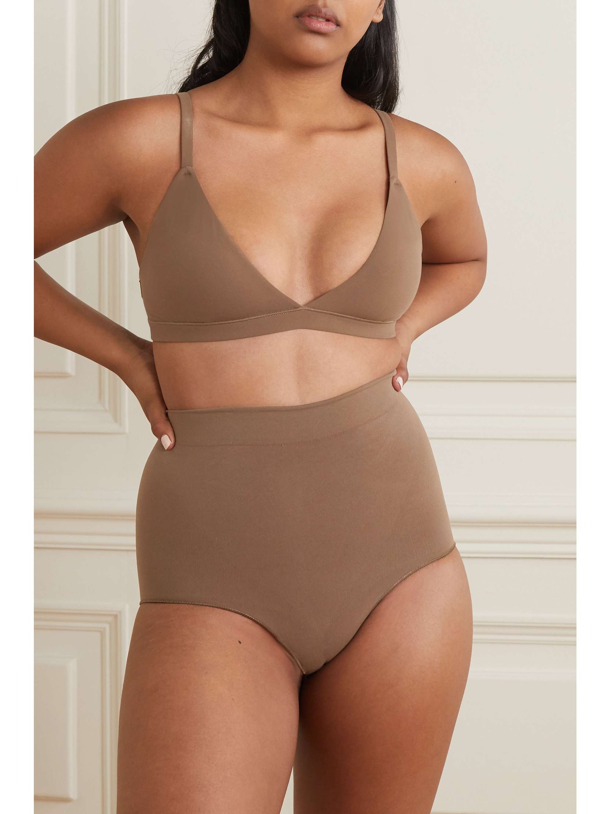 SKIMS Seamless Sculpt Sculpting Mid Waist briefs - Onyx