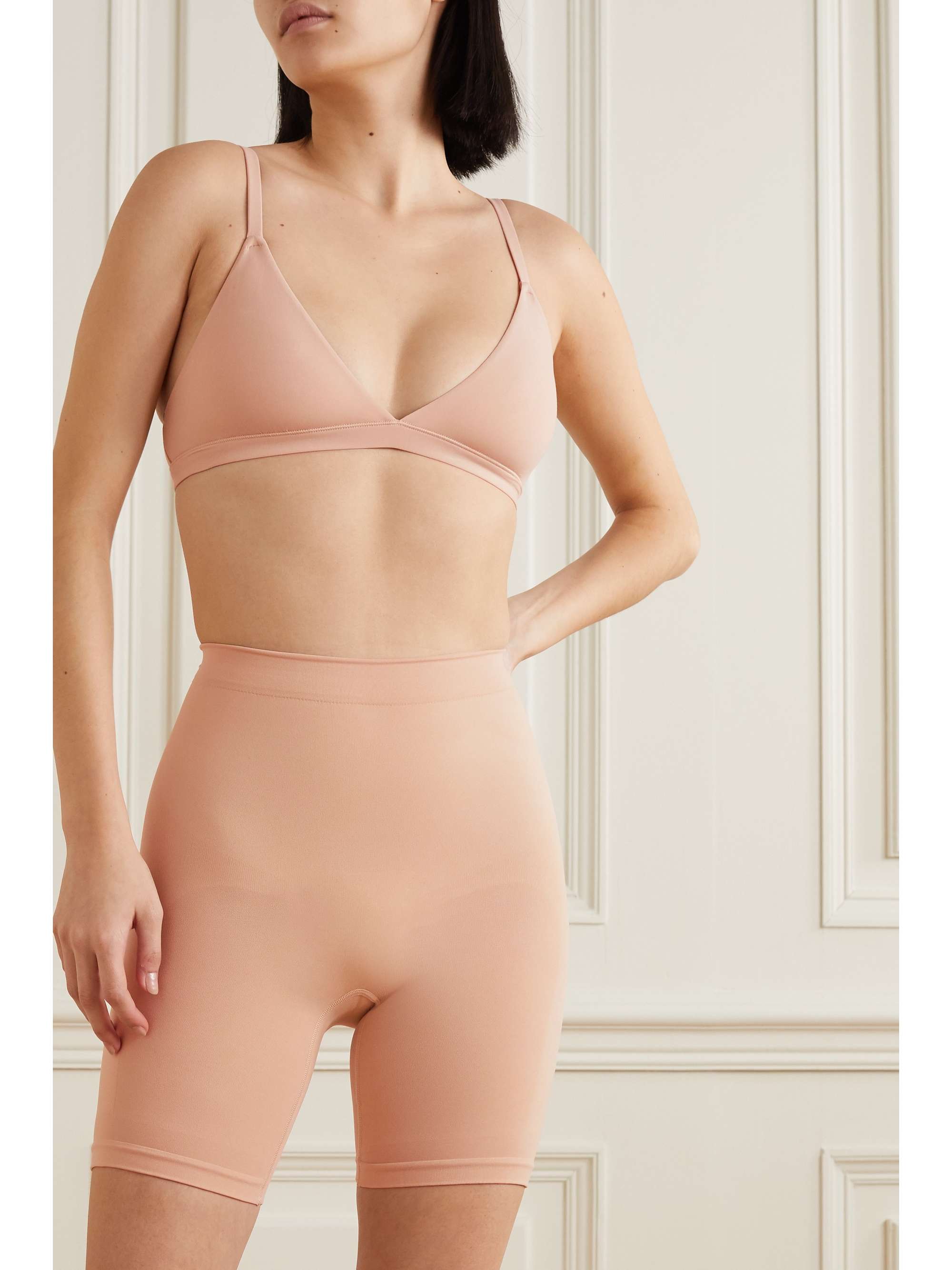 Beige Seamless Sculpt Sculpting Mid 
