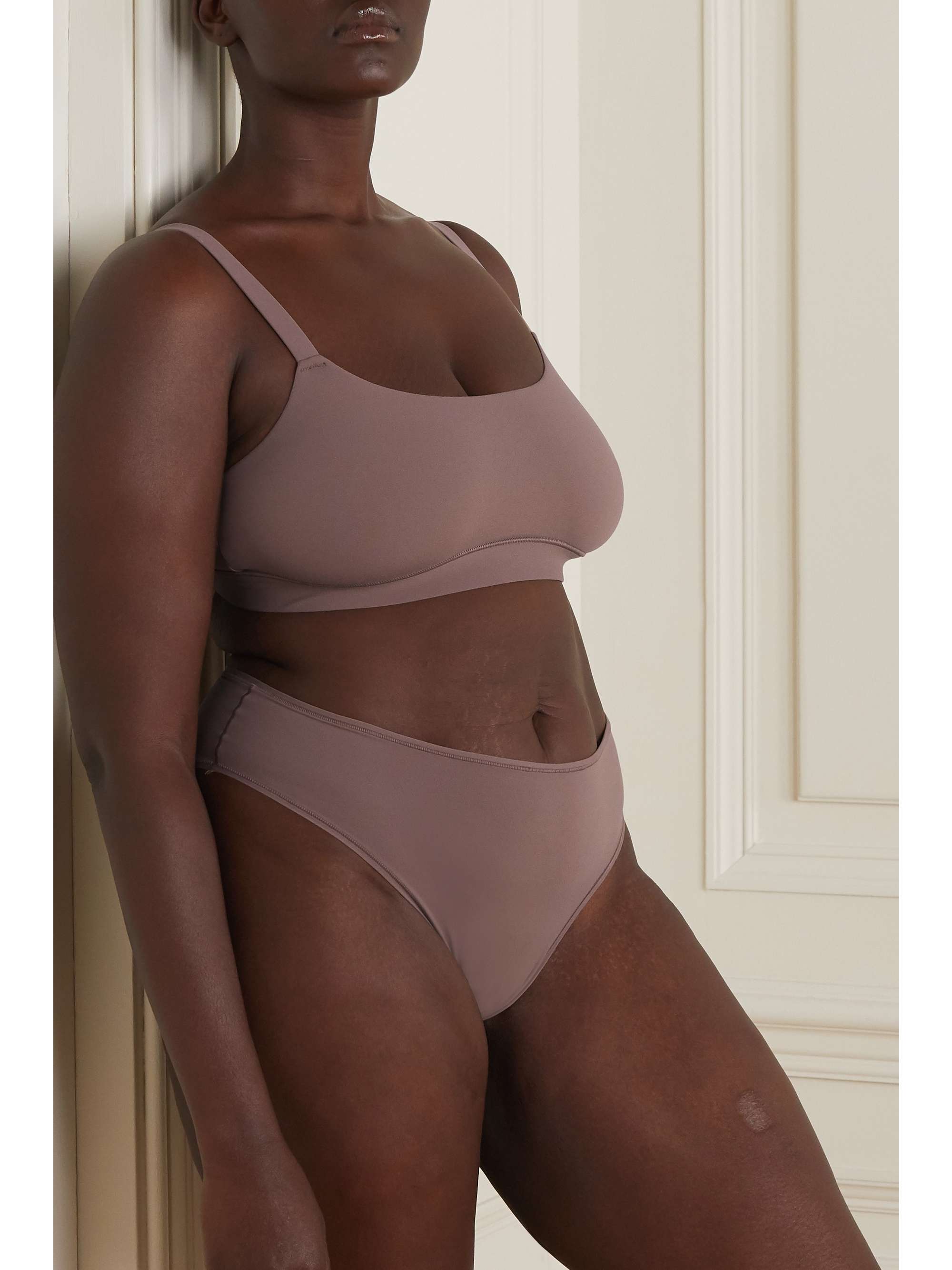 SKIMS Fits Everybody Cheeky Briefs – Marble – Höschen