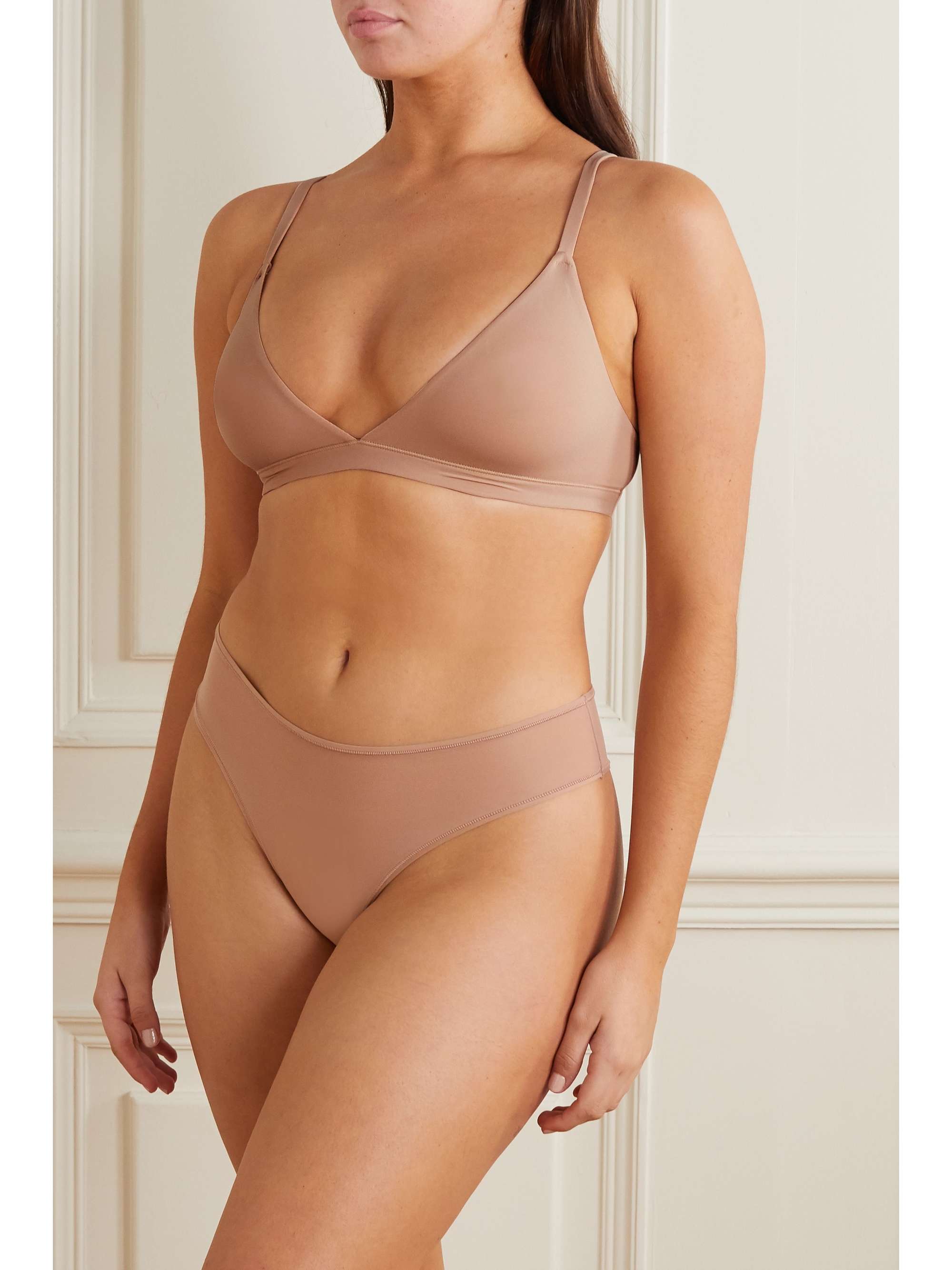 SKIMS Fits Everybody triangle bralette - Clay