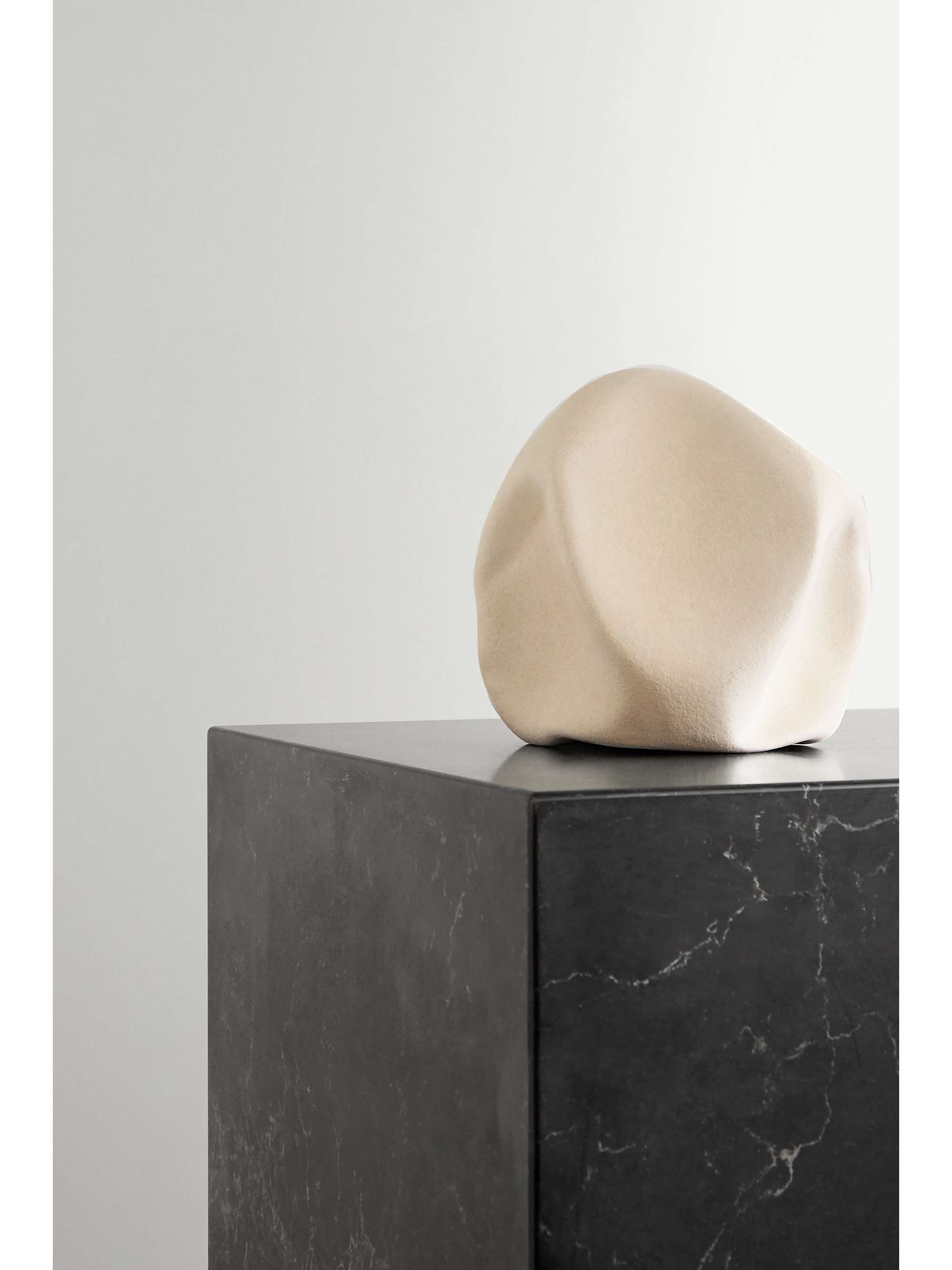 COMPLETEDWORKS + Ekaterina Bazhenova Yamasaki Goliath ceramic vase