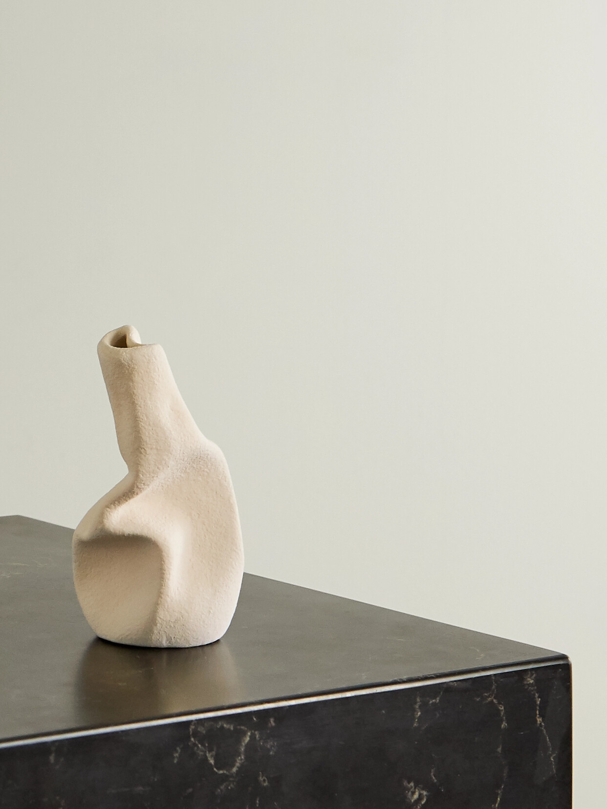 Completedworks - + Ekaterina Bazhenova Yamasaki Wake Ceramic Vase - Neutrals