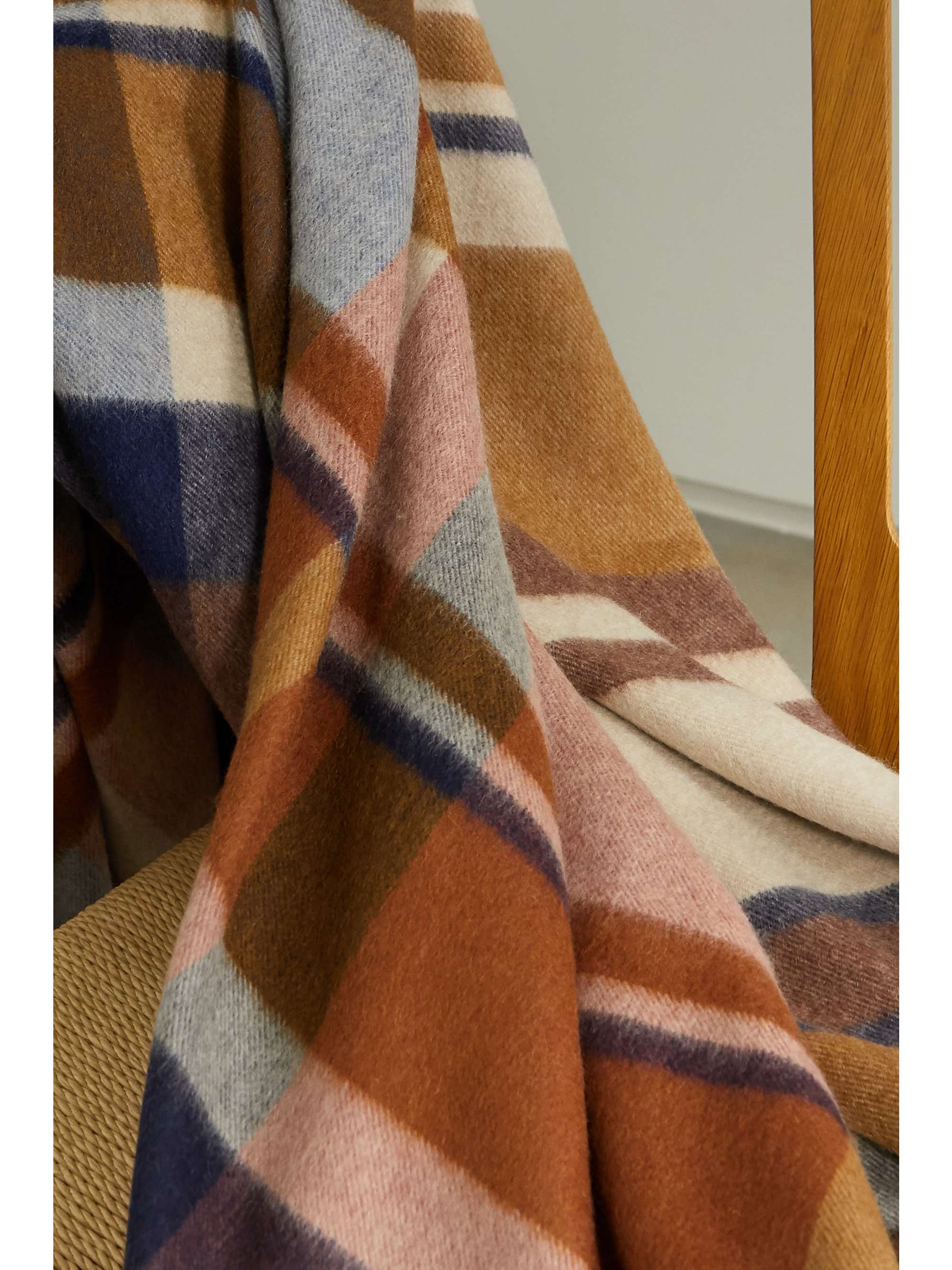 LORO PIANA Plaid en cachemire à carreaux et à franges Royal College
