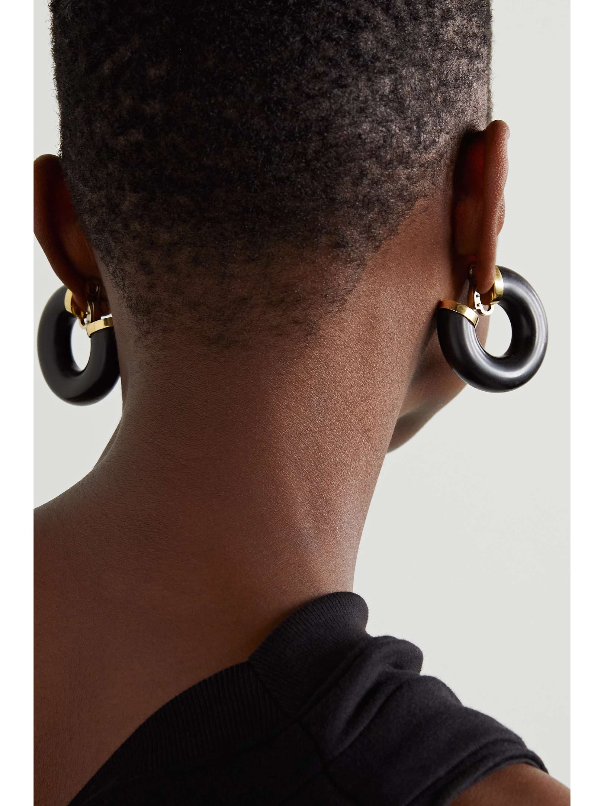 FRED LEIGHTON 1970s 18-karat gold ebony clip earrings