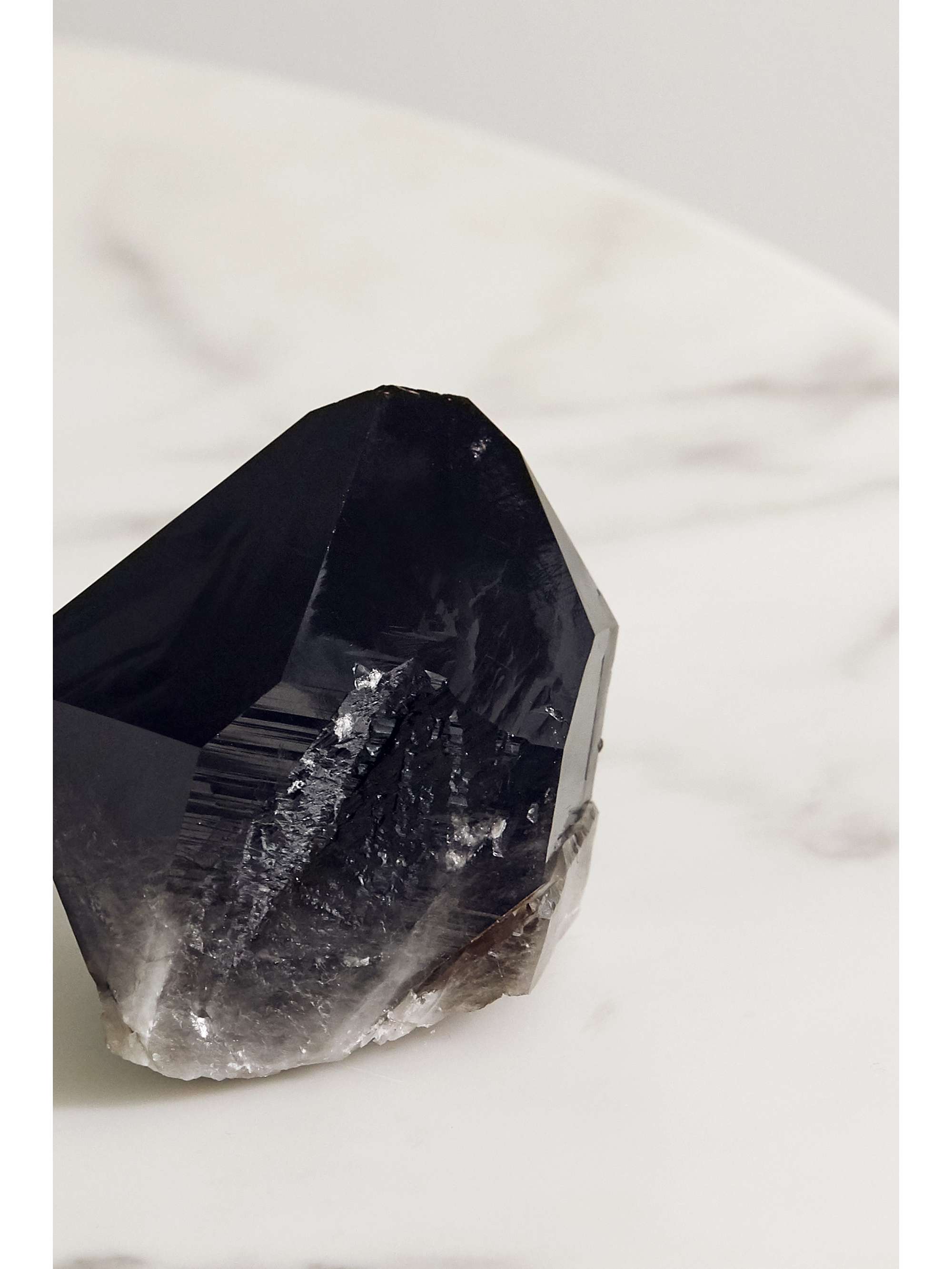 JIA JIA + NET SUSTAIN Smoky quartz crystal point