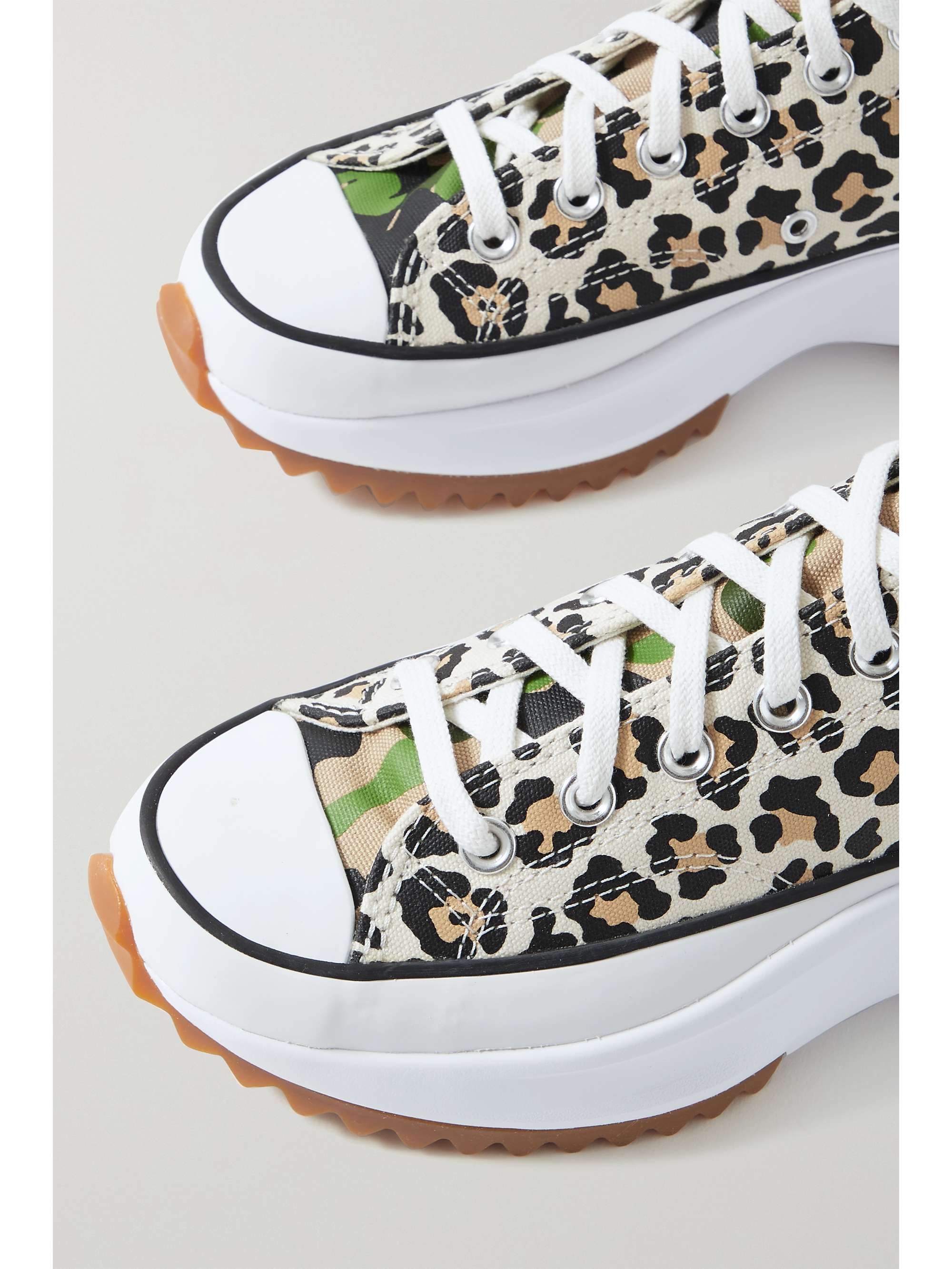 converse leopard sneakers