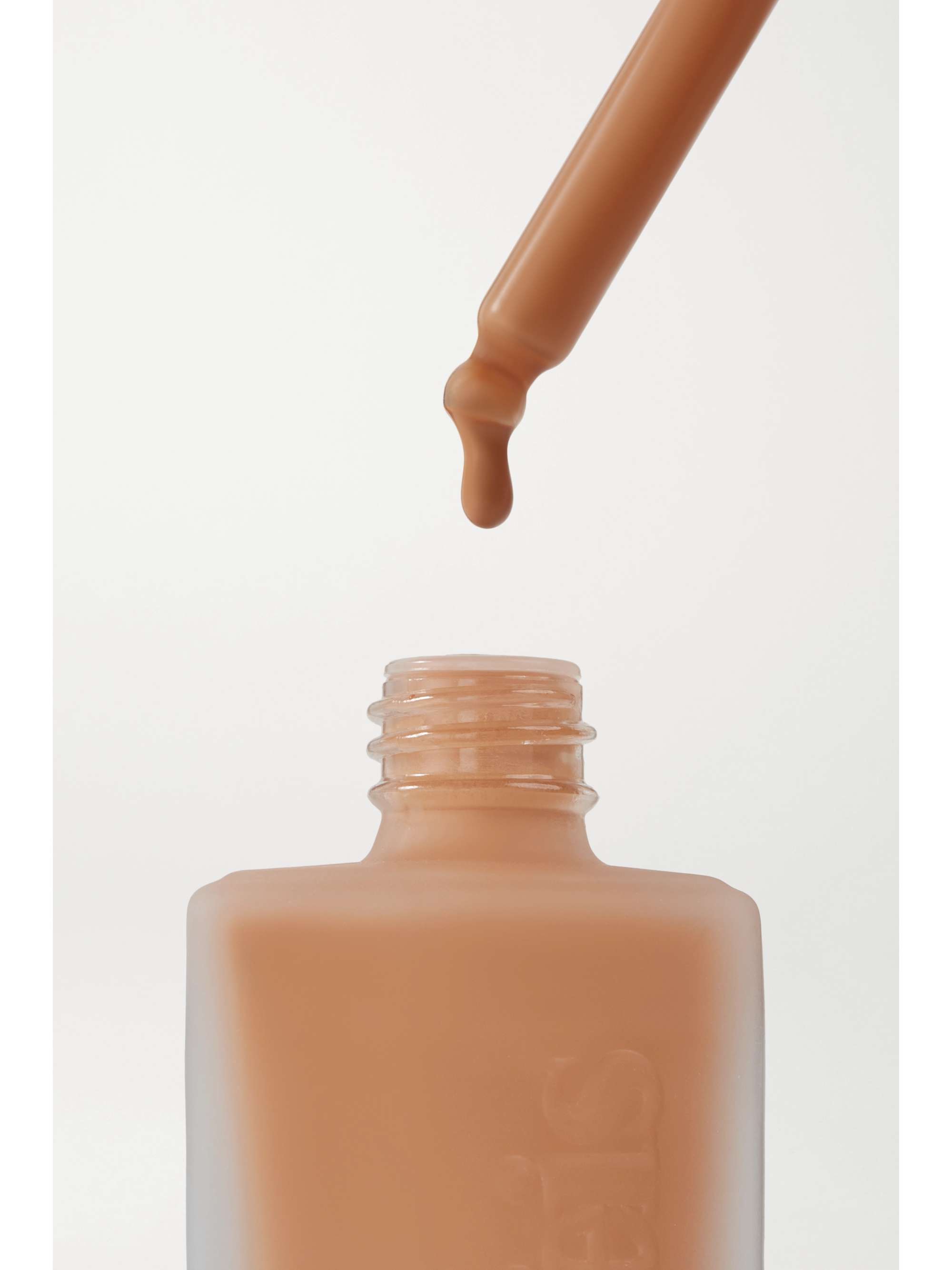 KJAER WEIS Invisible Touch Liquid Foundation - Impeccable D350, 30ml