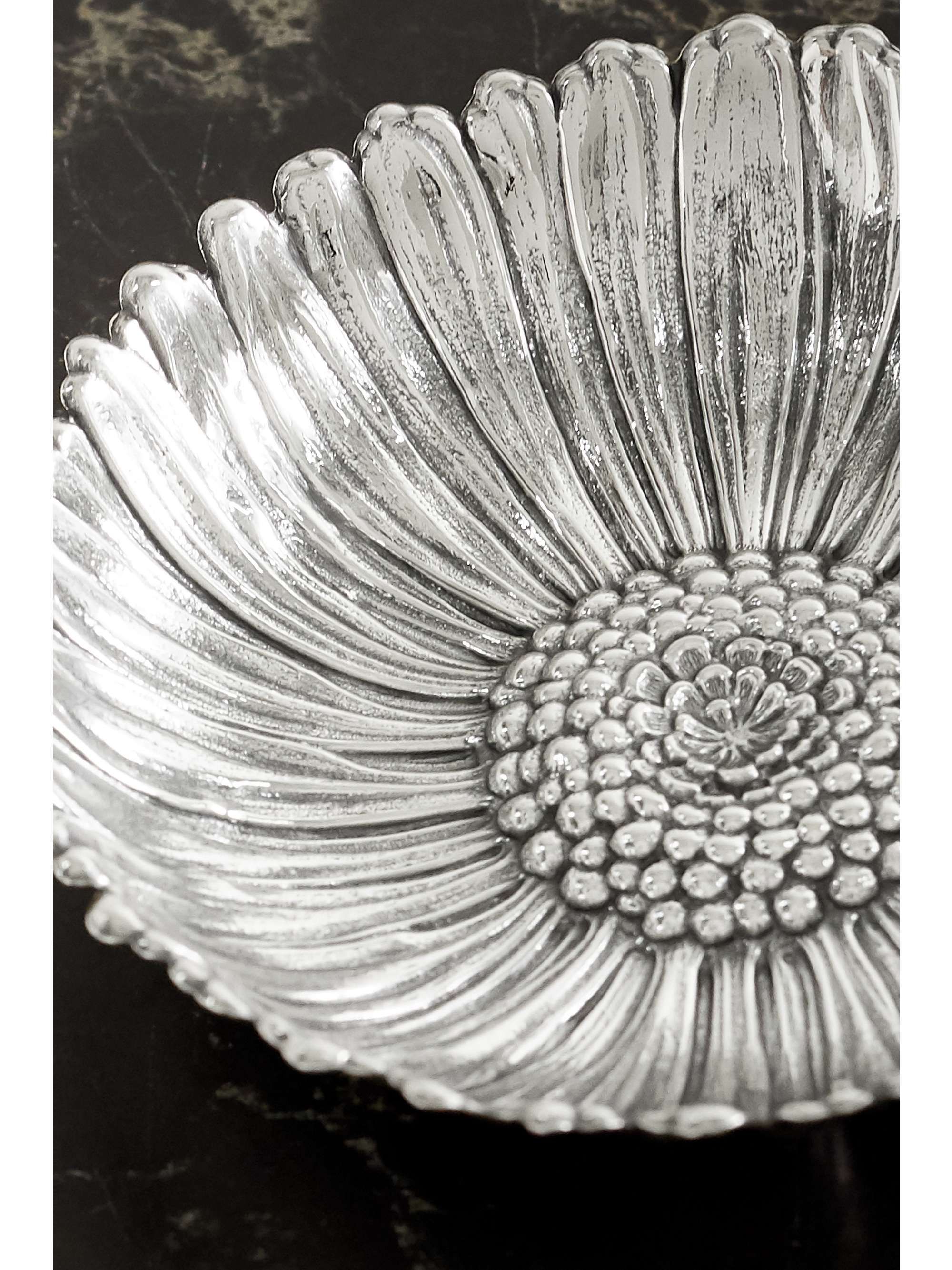 BUCCELLATI Daisy silver bowl
