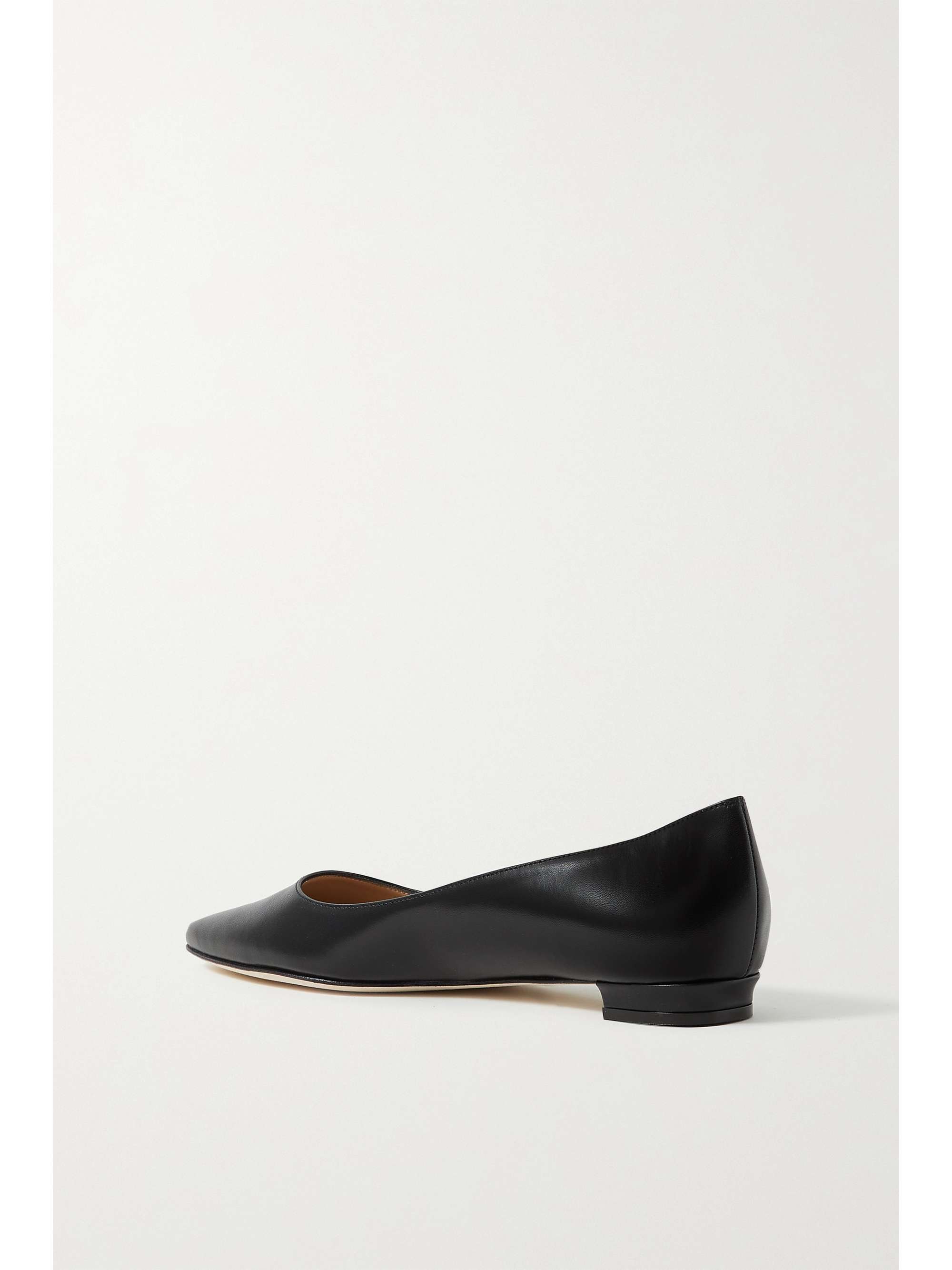 MANOLO BLAHNIK Titto leather point-toe flats