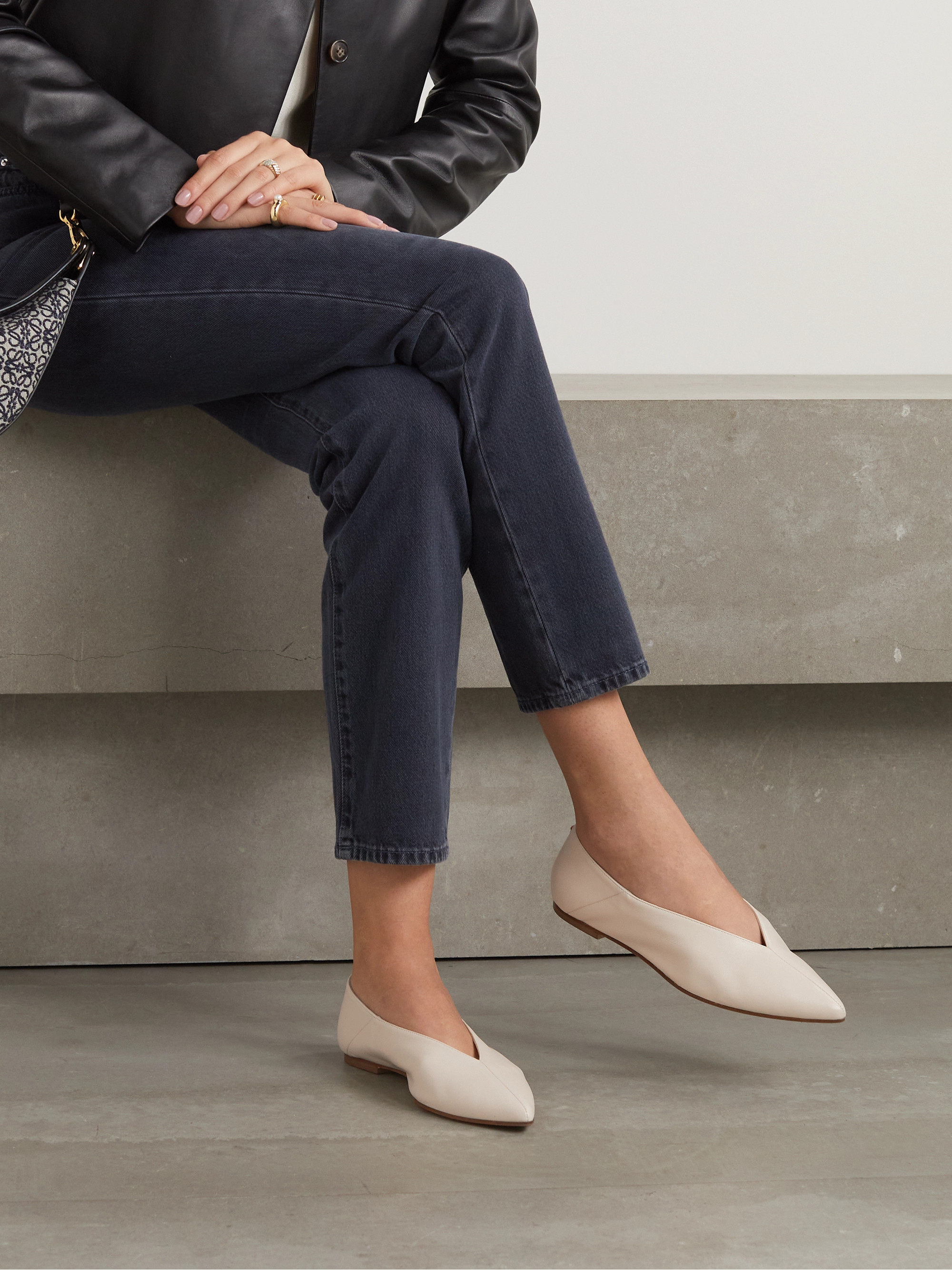 AEYDE Moa leather point-toe flats