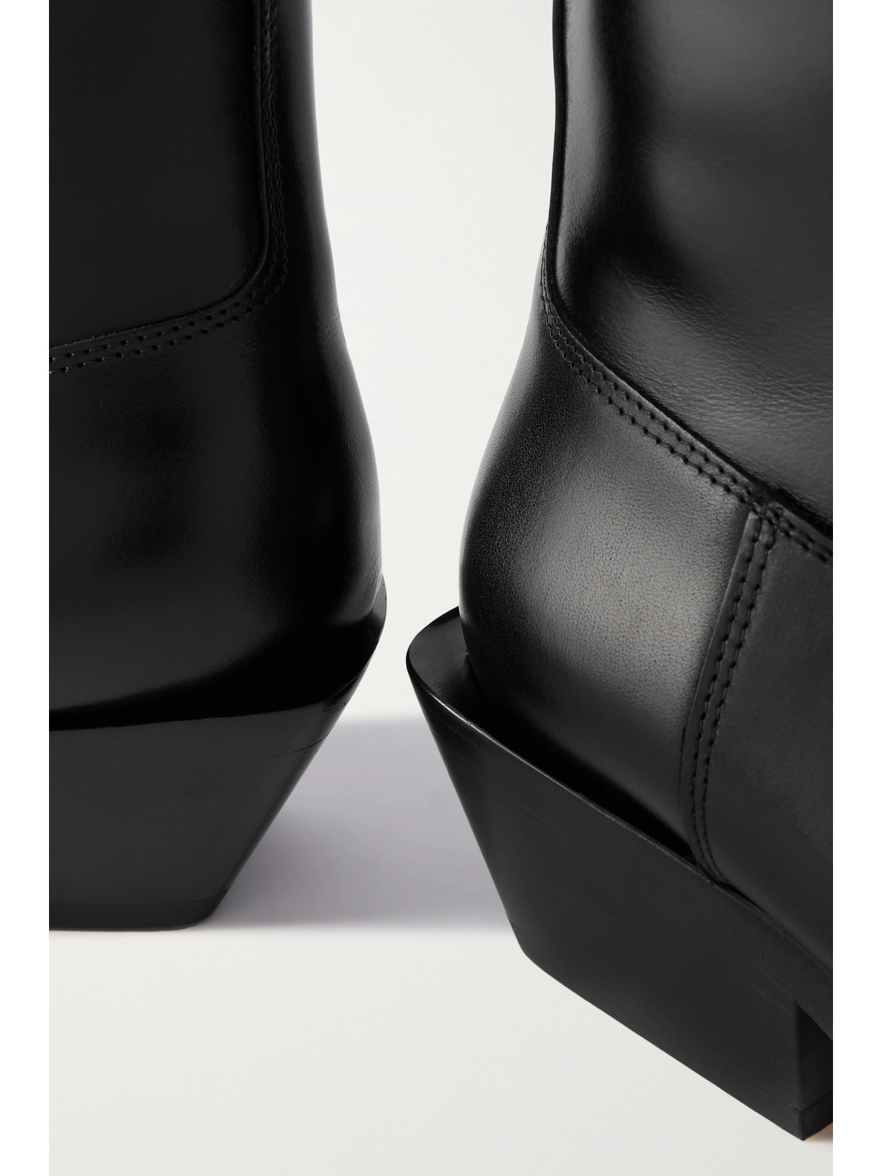 Aeyde Aeydē Woman Ankle Boots Black Size 6 Calfskin In Black