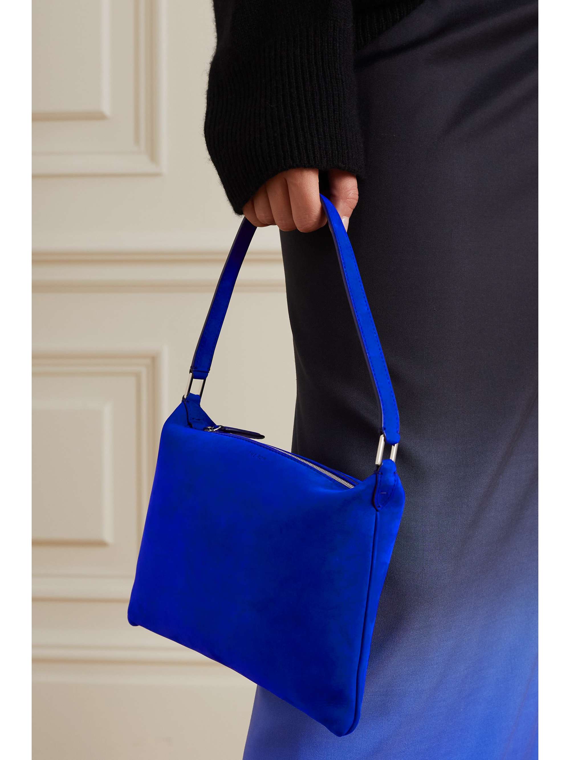 新品正規品 THE ROW Small Morgan Bag in Nubuck tuaceiteya.com