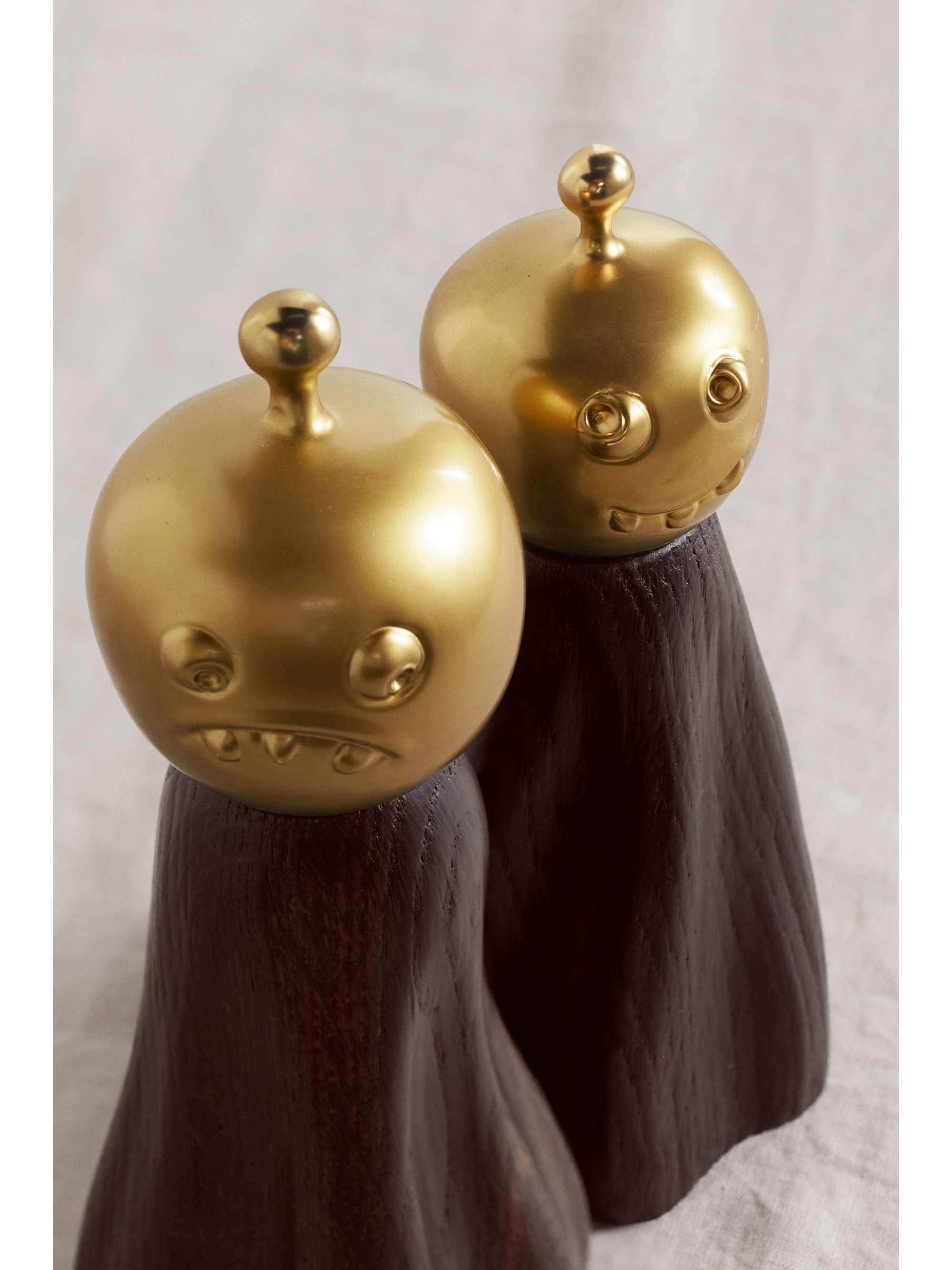 L'OBJET x Haas Brothers “Fantomes” 木质金色食盐胡椒研磨器