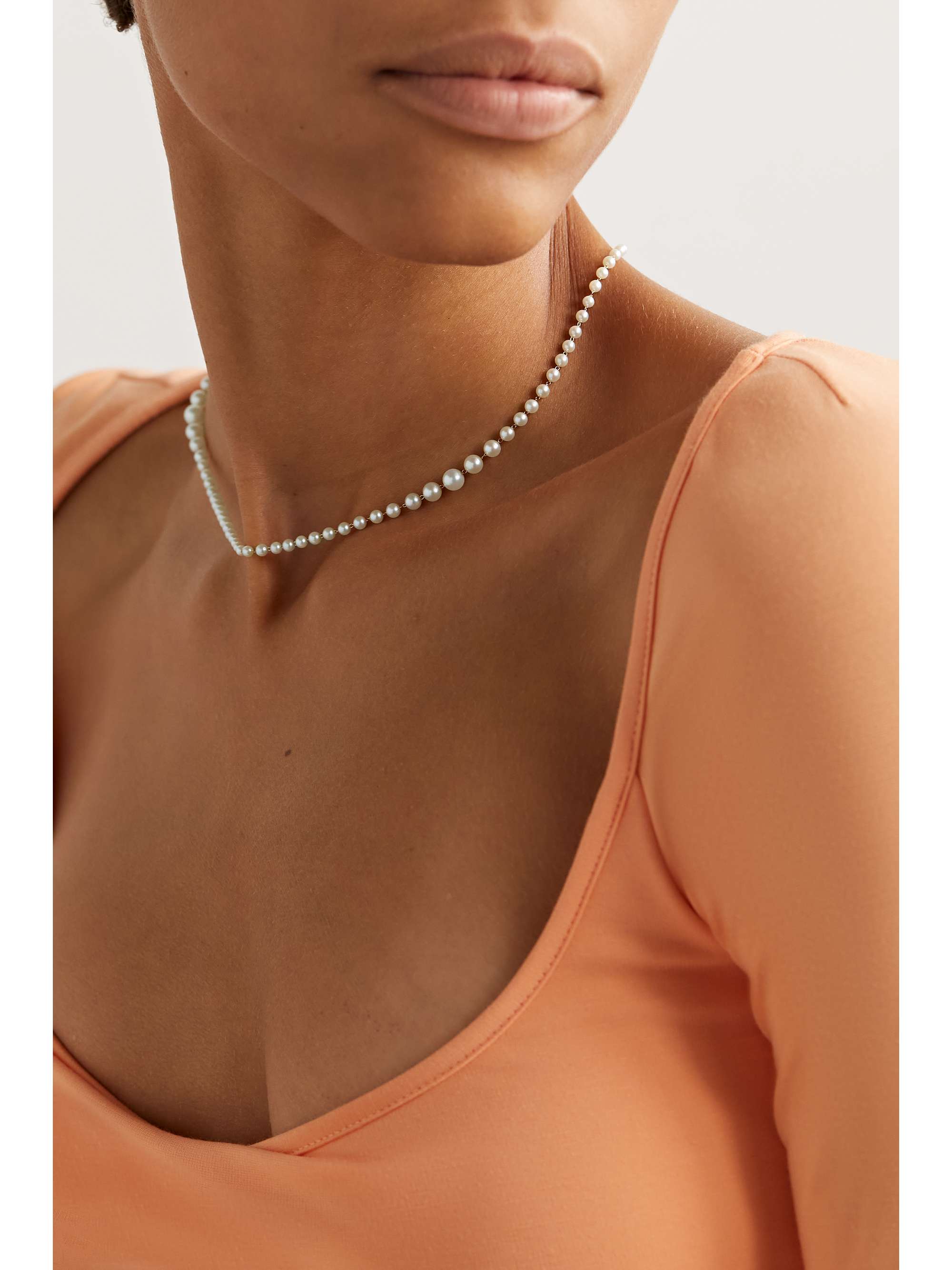 MIZUKI Perlenkette mit Details aus 14 Karat Gold