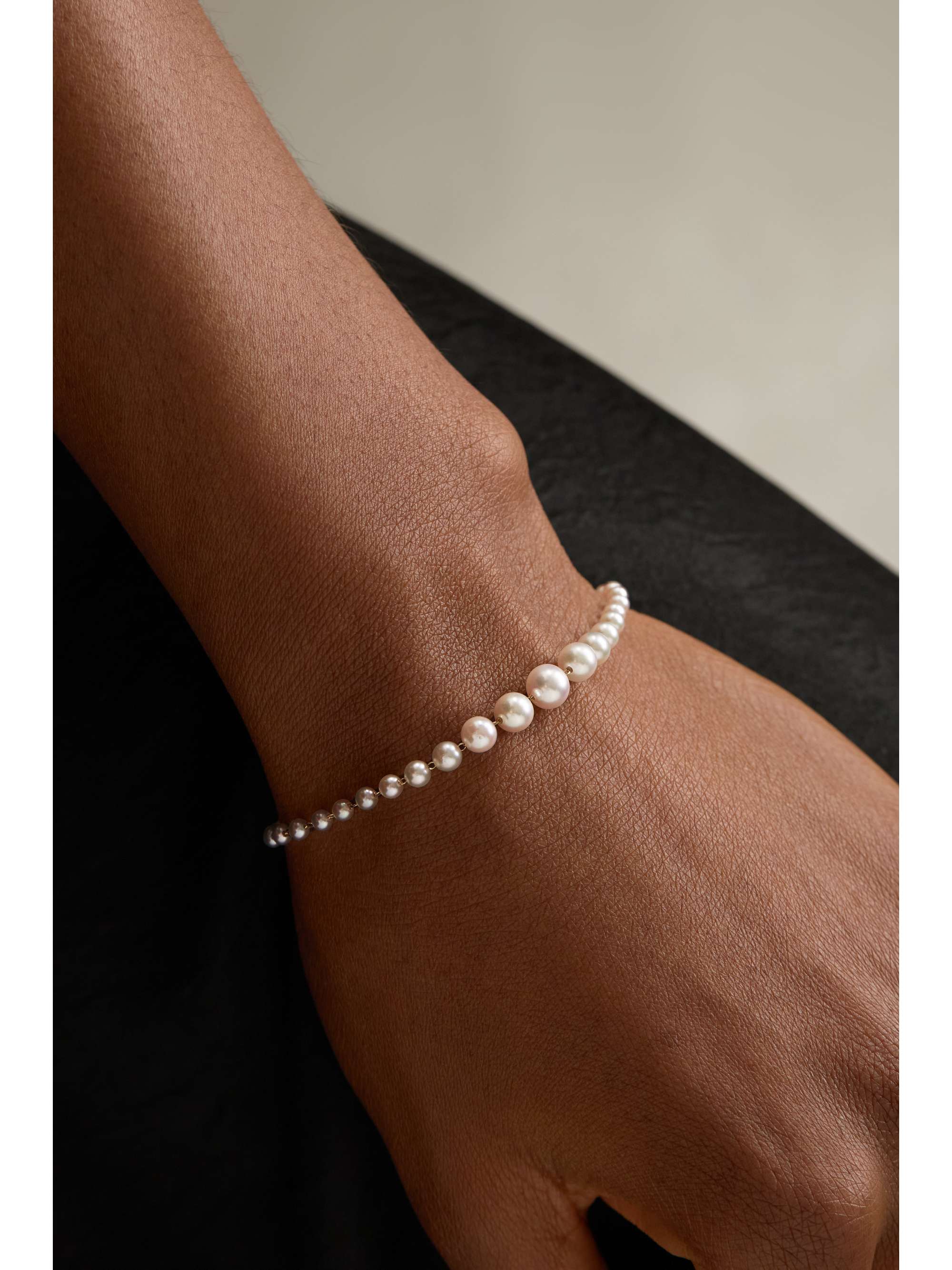 MIZUKI Armband aus 14 Karat Gold mit Perlen