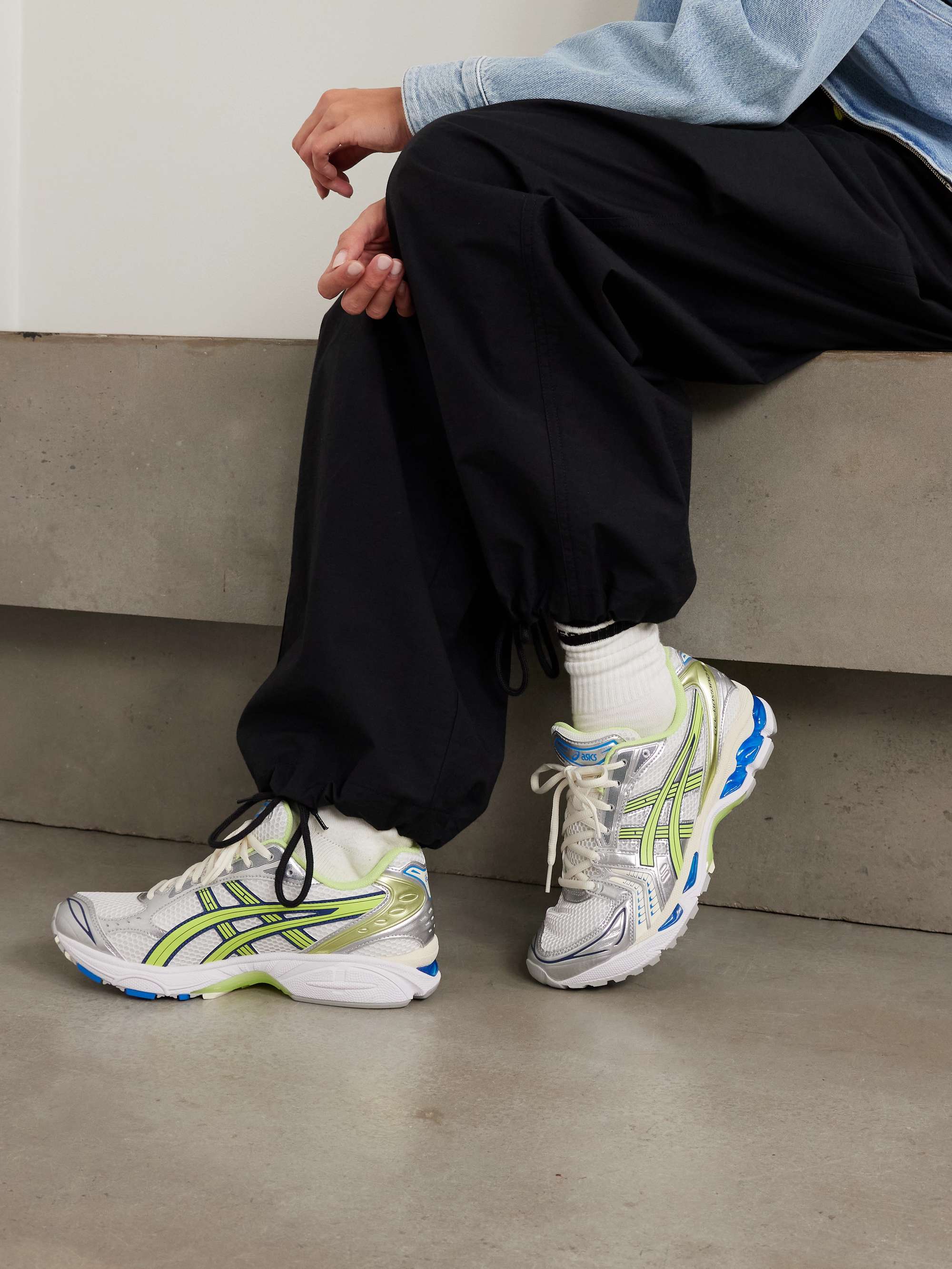 ASICS 