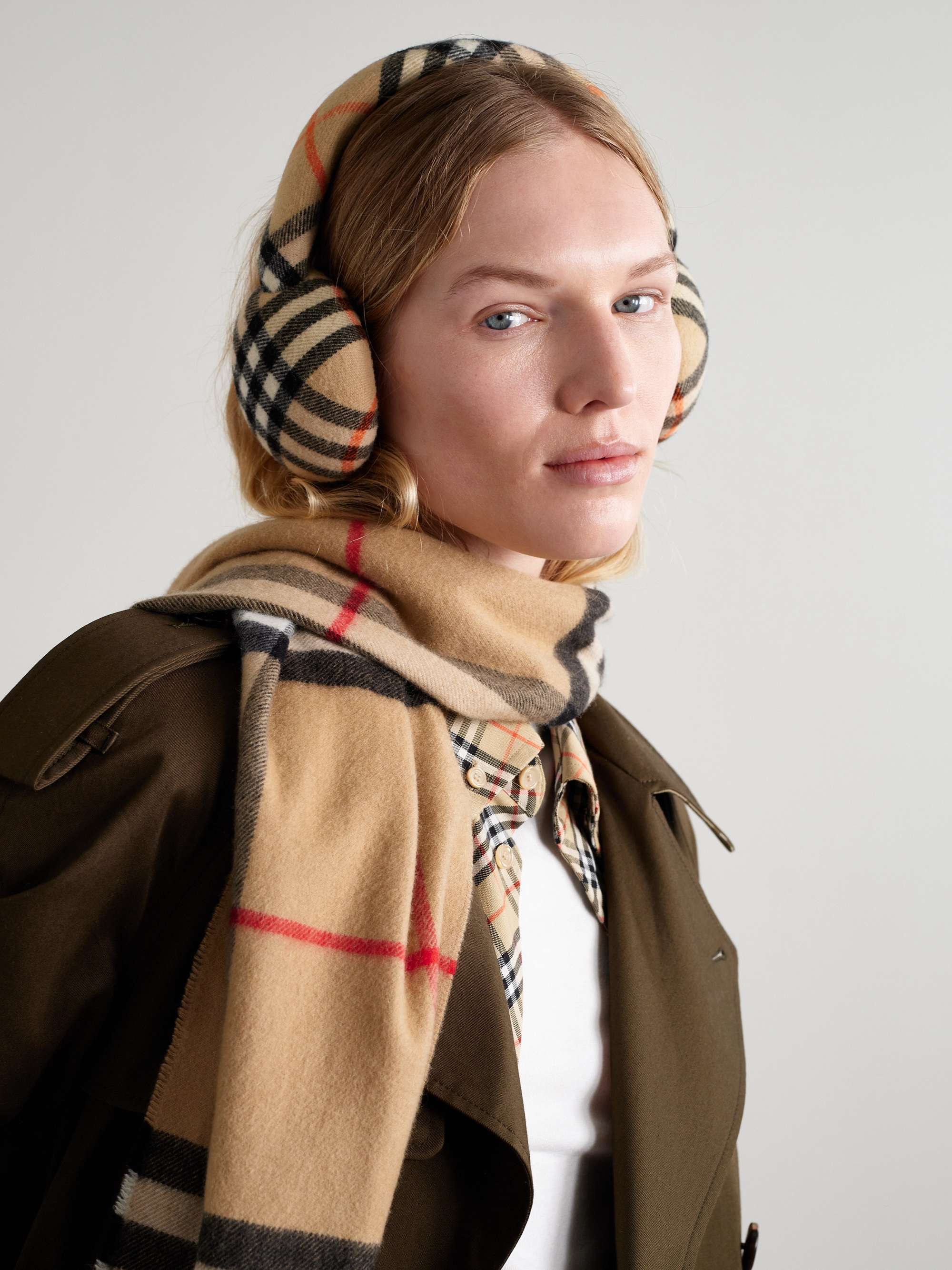 BURBERRY 