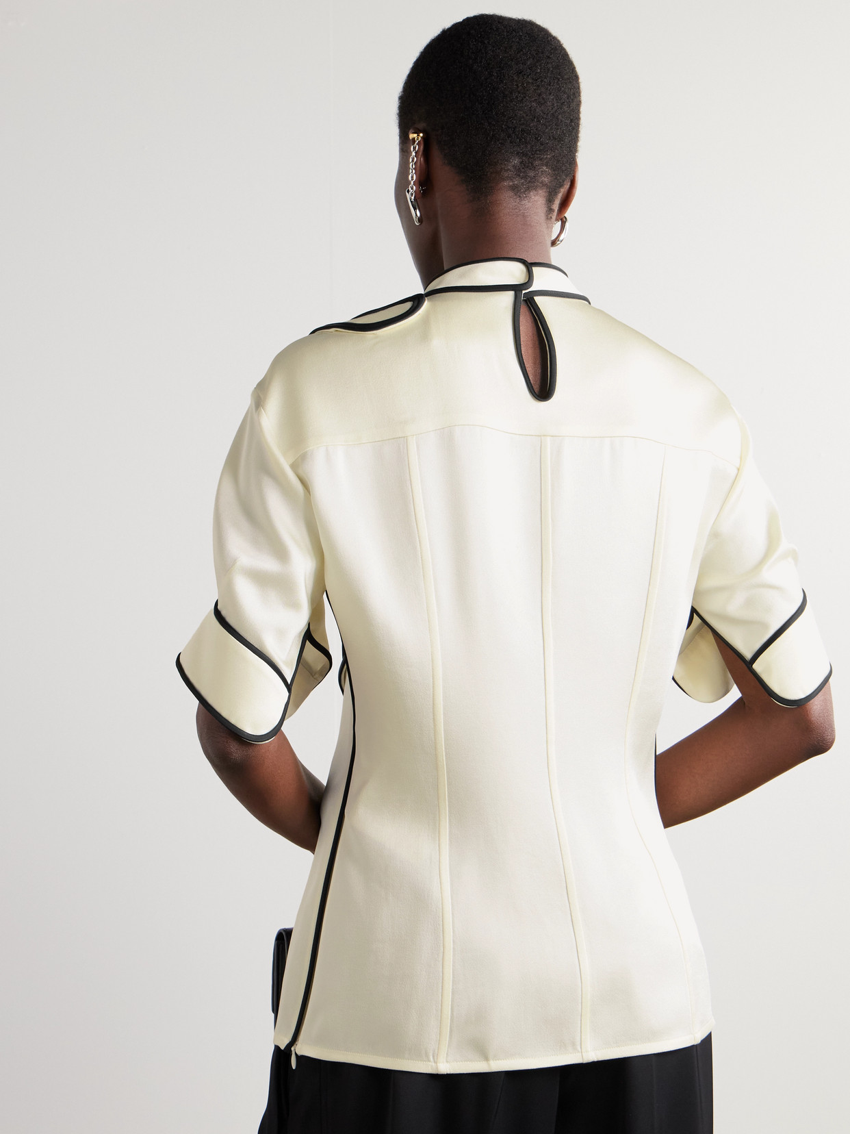 Jil Sander Swirl Embroidered Fitted Shirt In Ivory