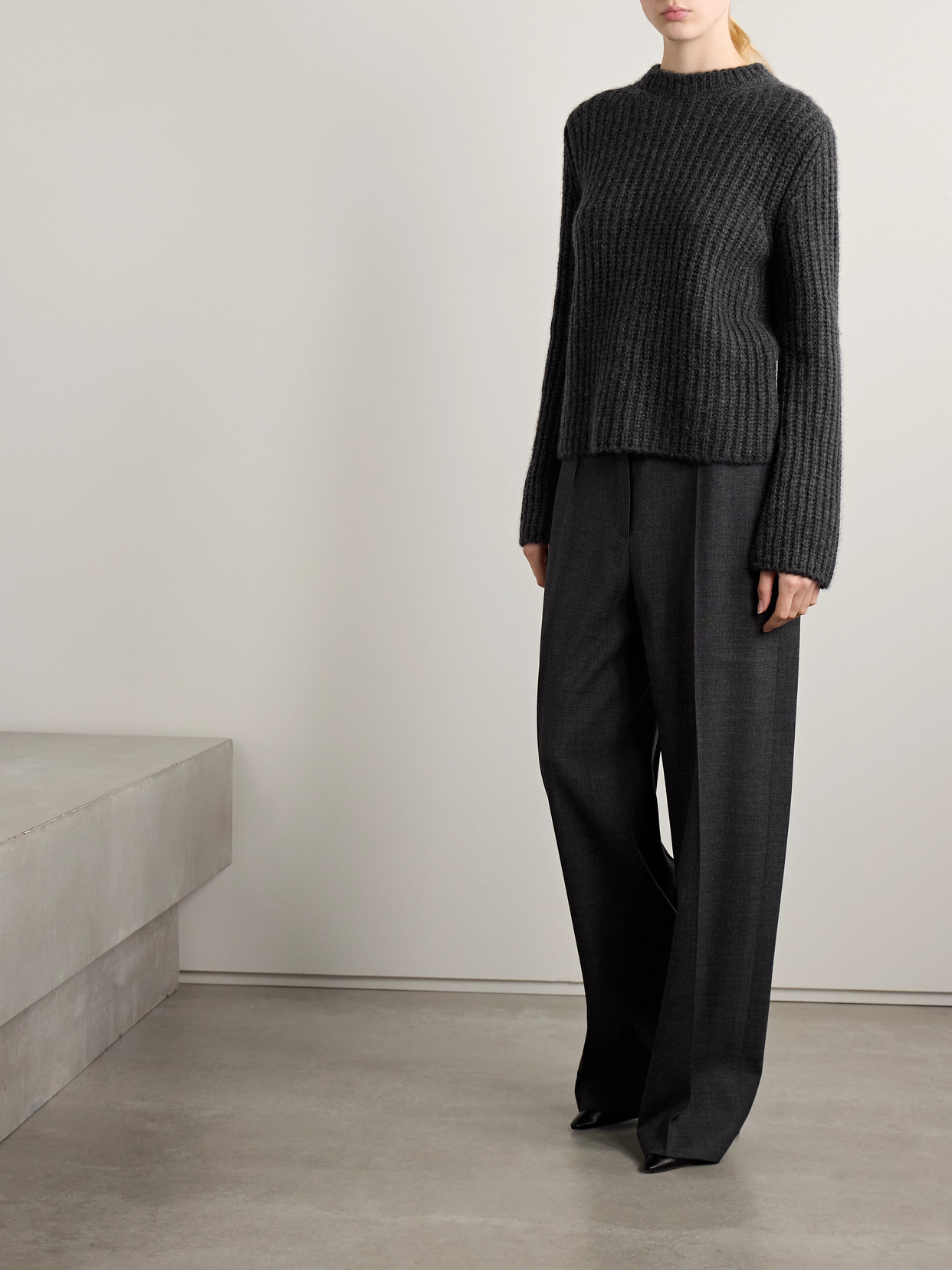 The Row Idli Ribbed Cashmere And Silk-blend Sweater In Gray