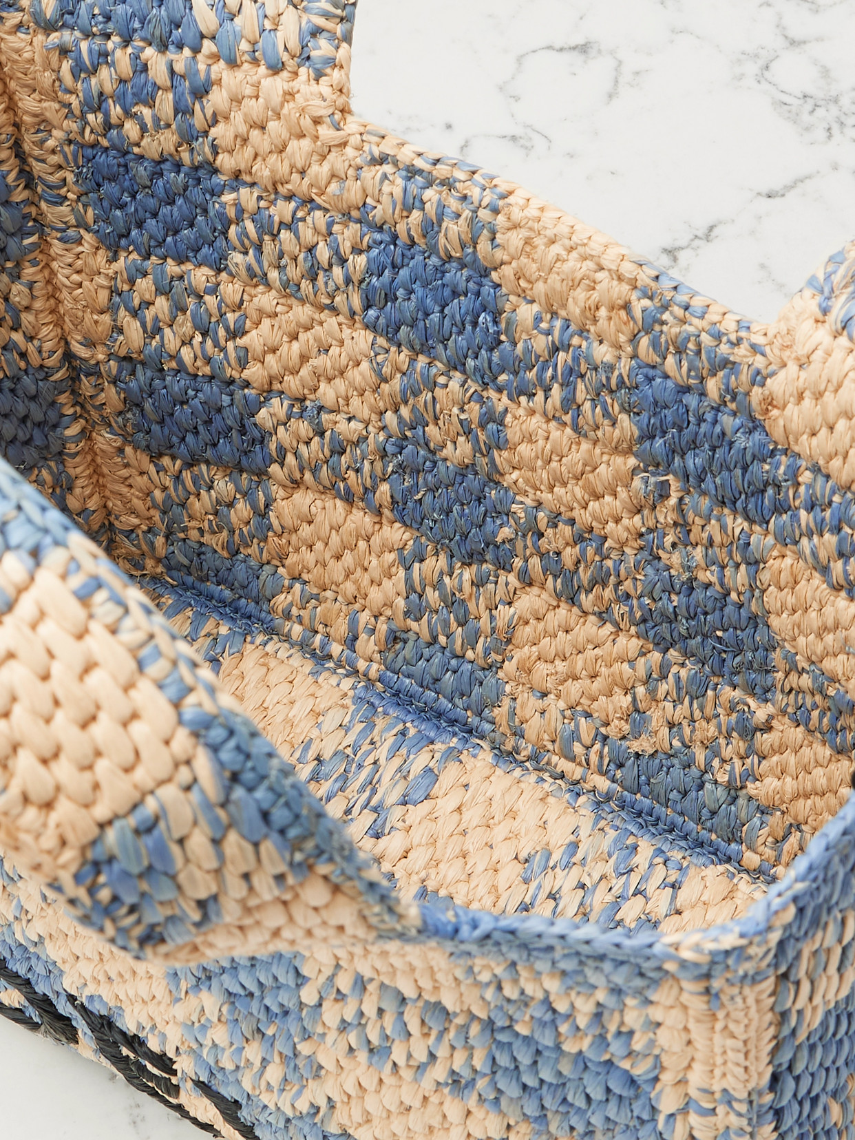 Loewe Small Tote Bag In Gingham Raffia In Neutrals