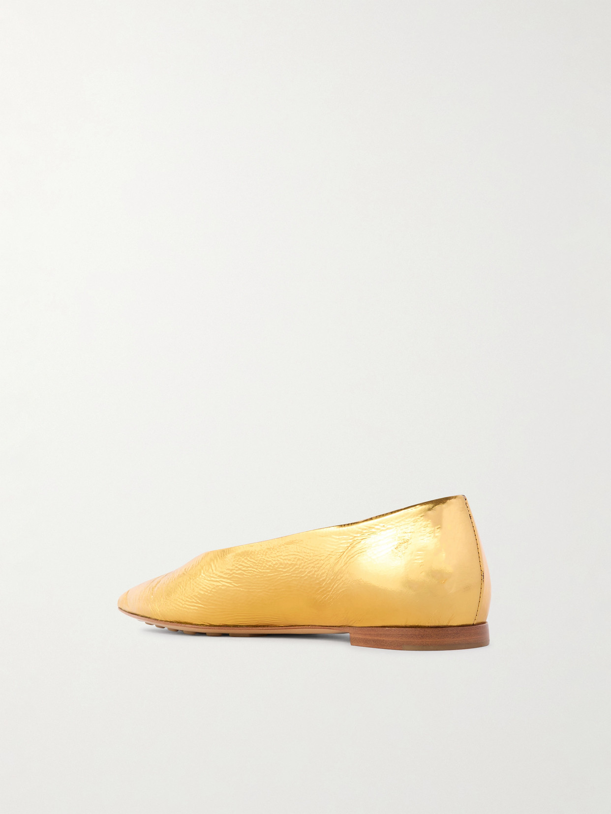 Bottega Veneta Sofia Metallic Textured-leather Point-toe Ballet Flats In Gold