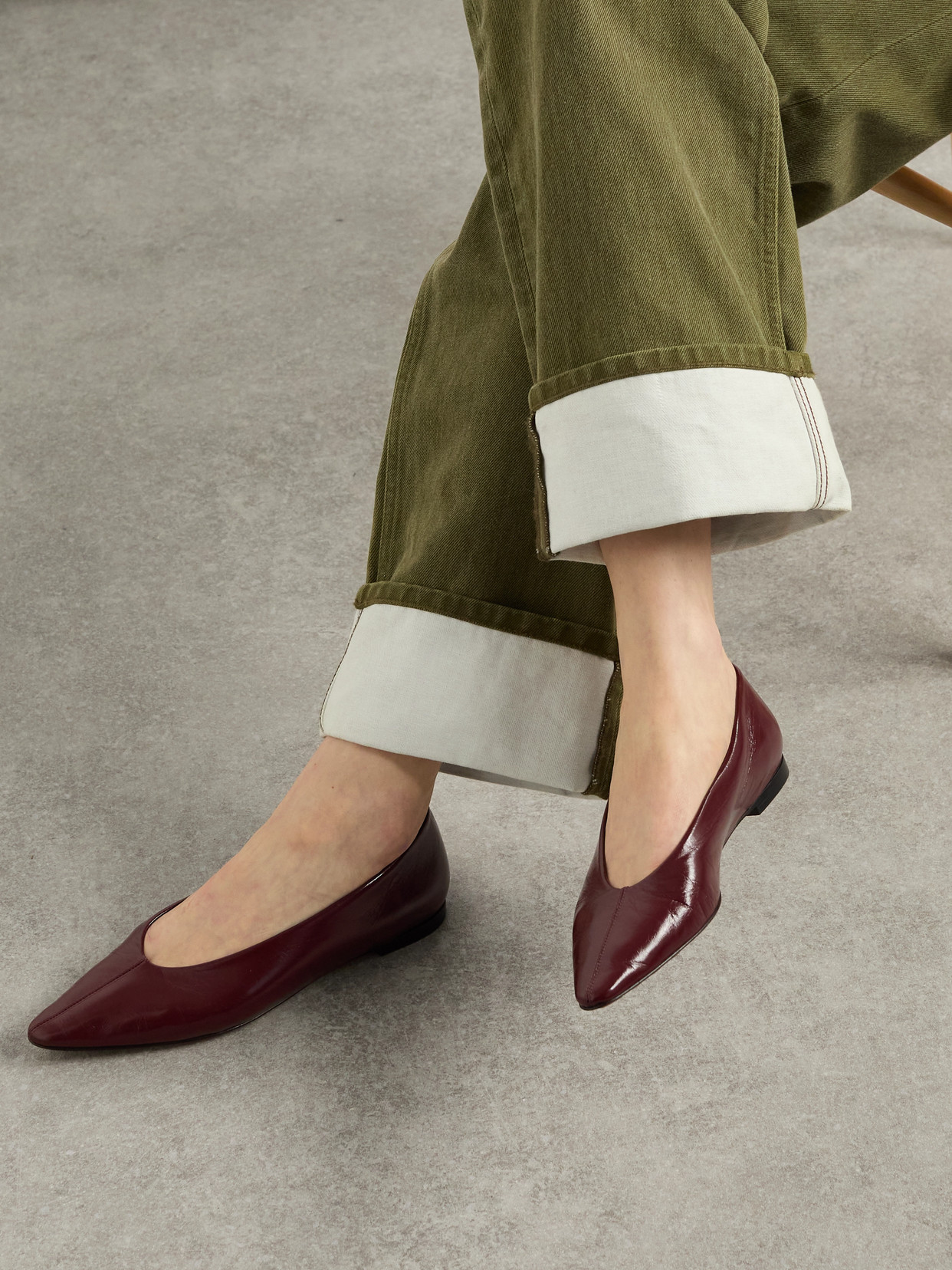 Shop Bottega Veneta Sofia Patent-leather Point-toe Ballet Flats In Burgundy