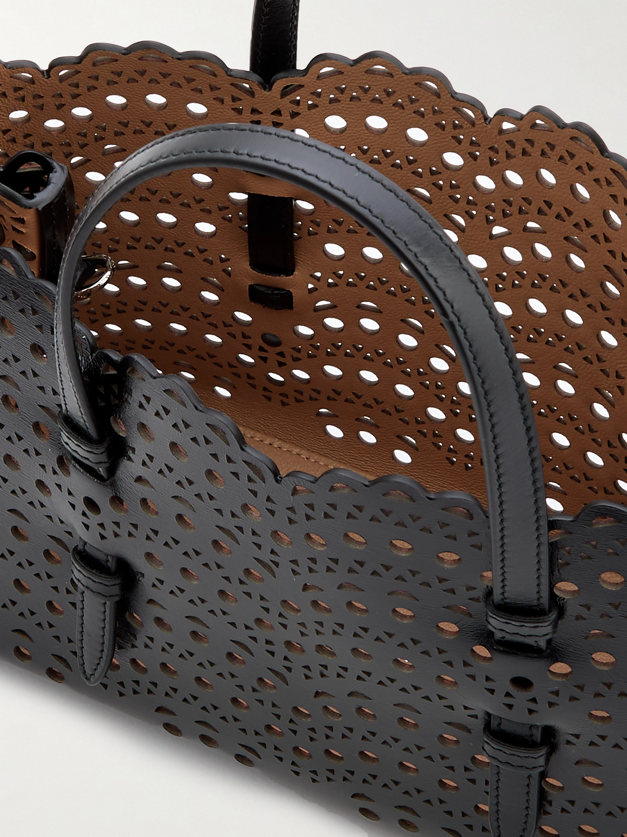 Alaïa Mena 25 E/w Medium Laser-cut Leather Tote