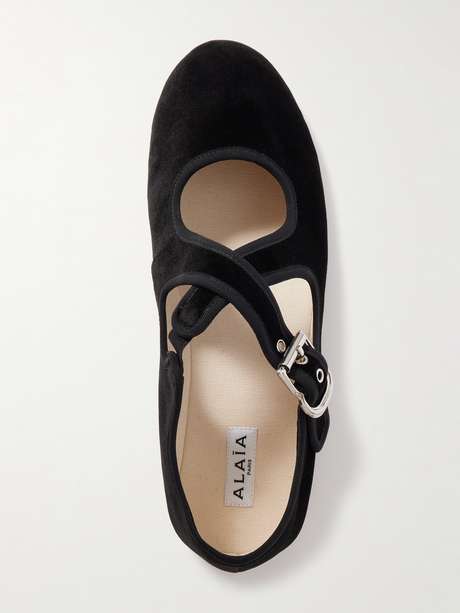 ALAIA 25S BALLET FLATS IN BRIGHT RED VELVET