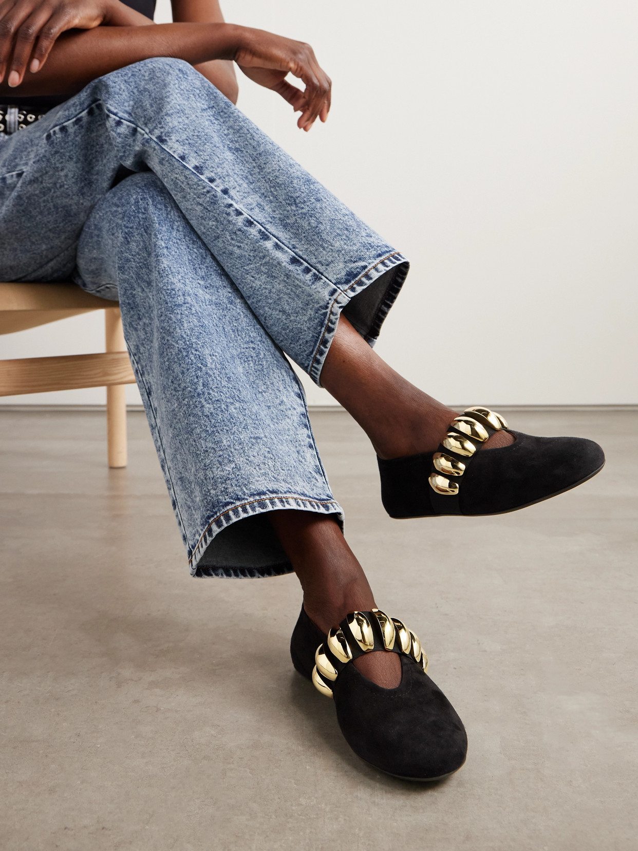 ALAÏA EMBELLISHED SUEDE BALLET FLATS 